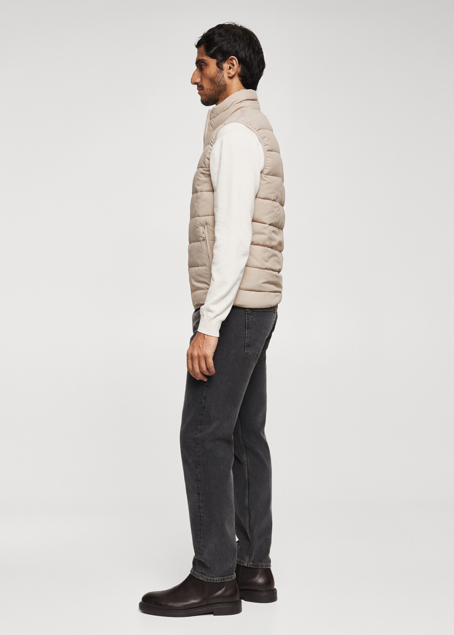 Ultra-light quilted gilet - Details of the article 6