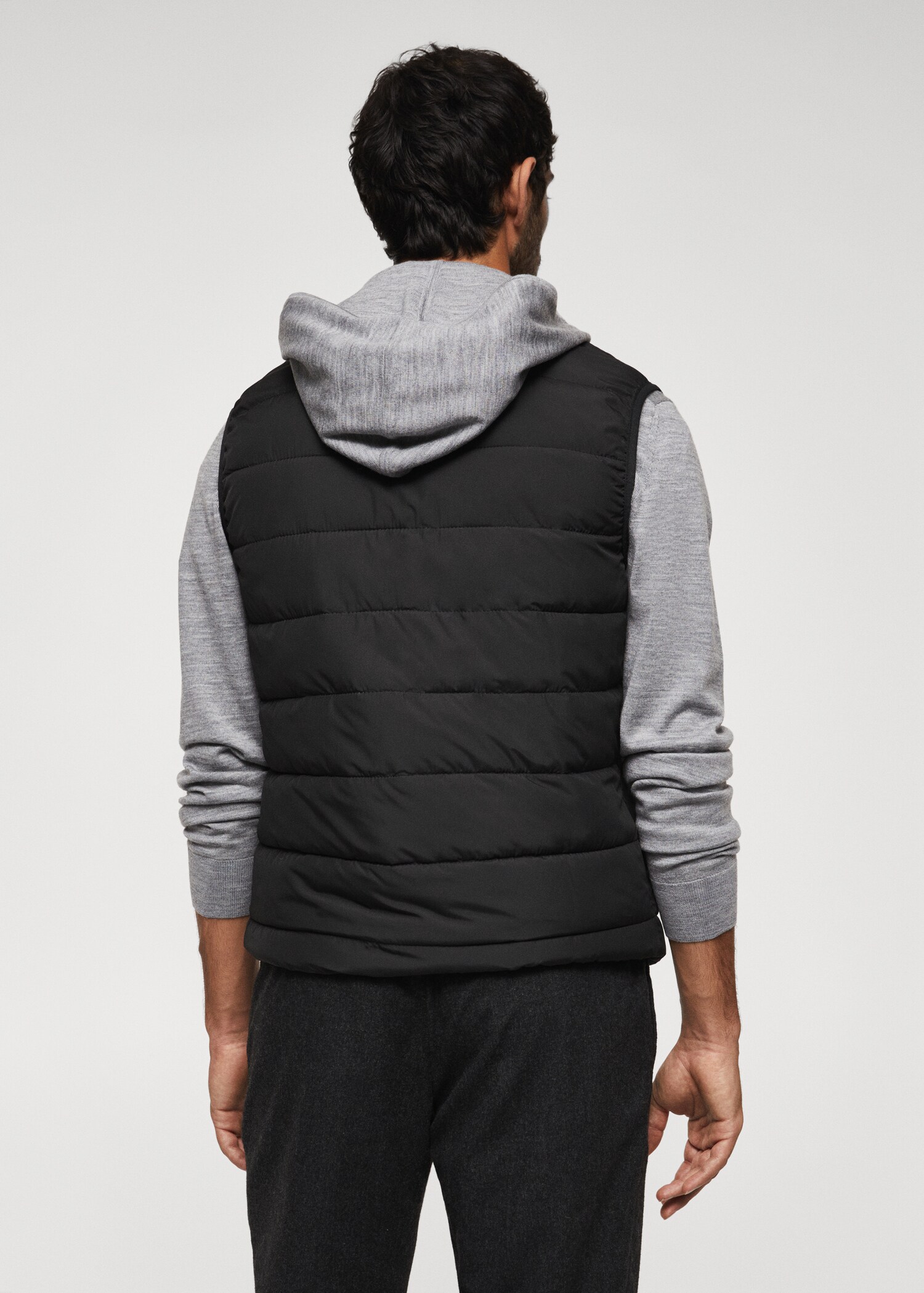 Ultra-light quilted gilet - Reverse of the article
