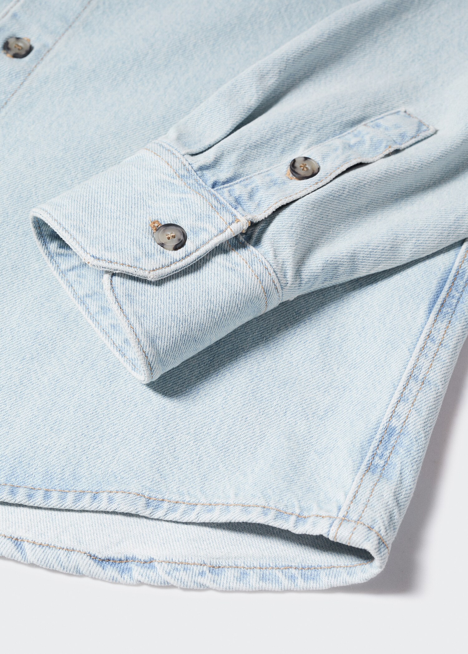 Overskjorte i denim med lommer - Artikkeldetalj 8