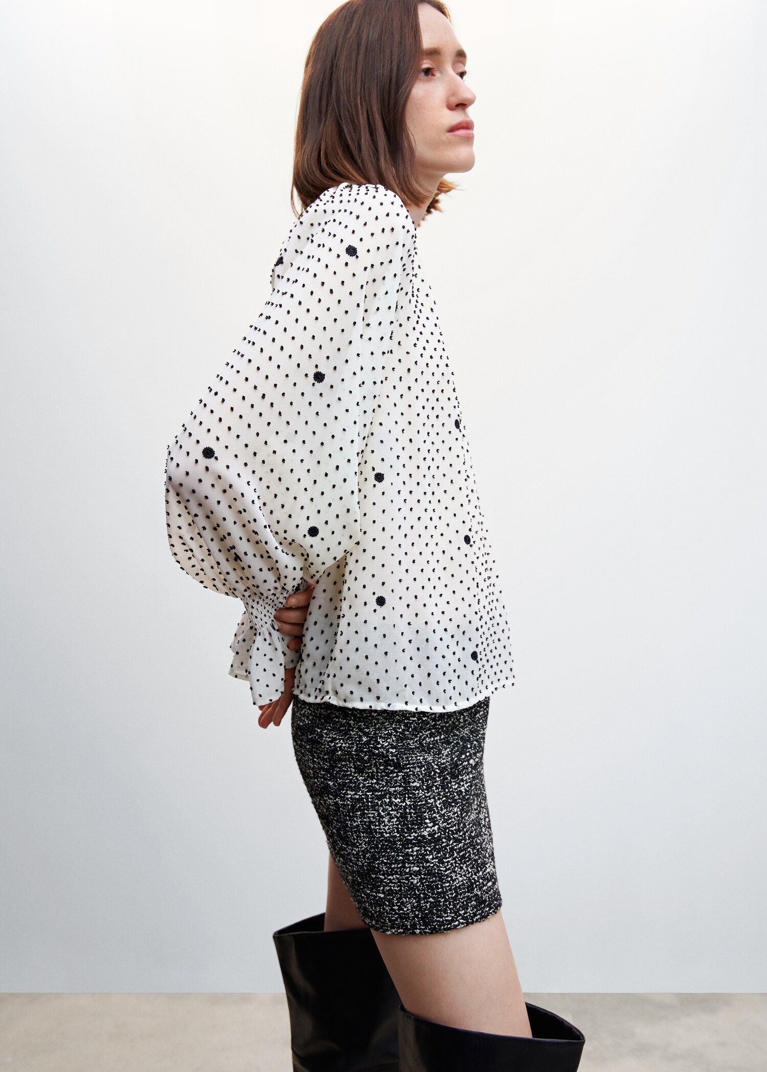 Embroidered polka-dot blouse - Details of the article 6