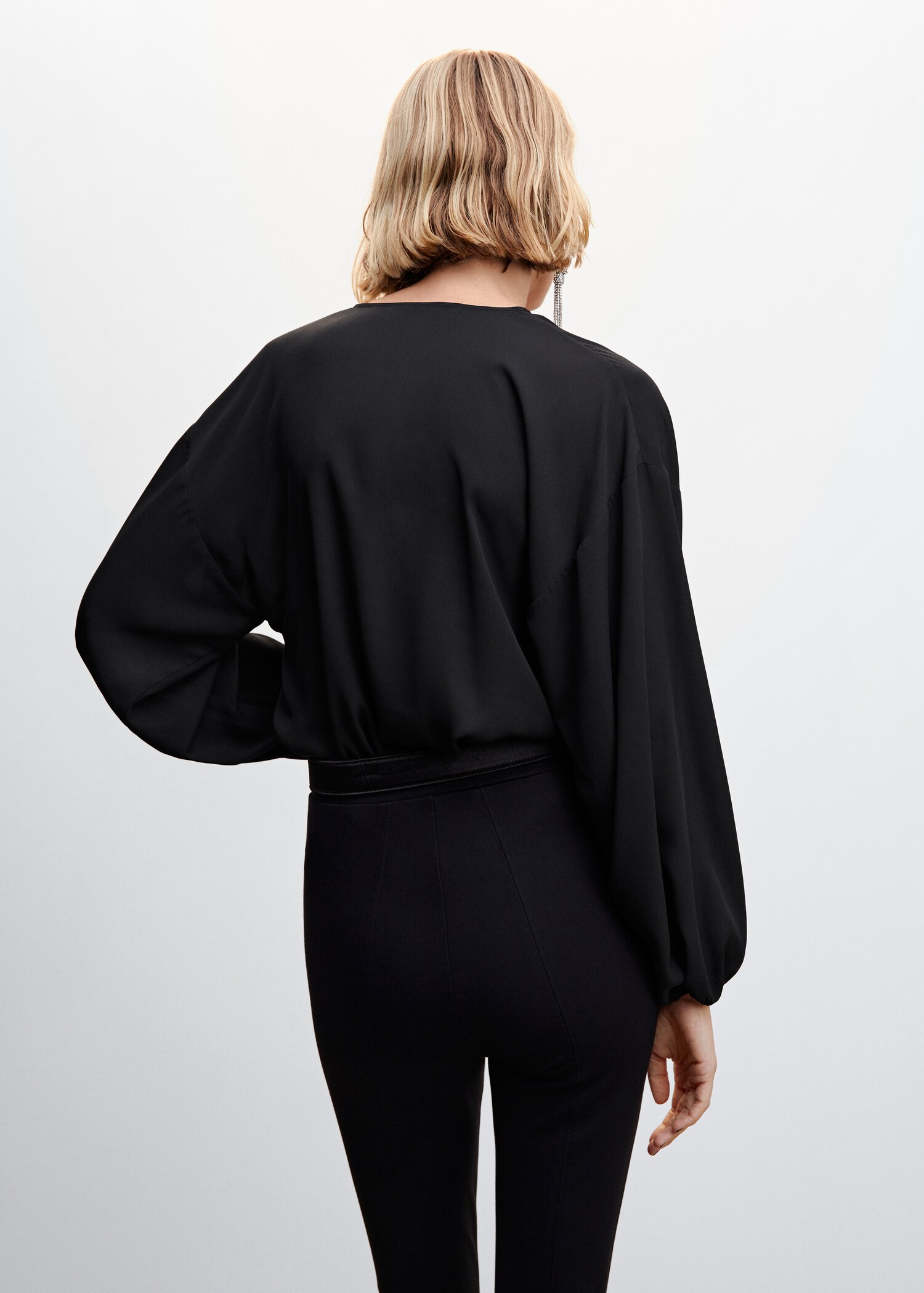 Blusa volantes lazo - Reverso del artículo