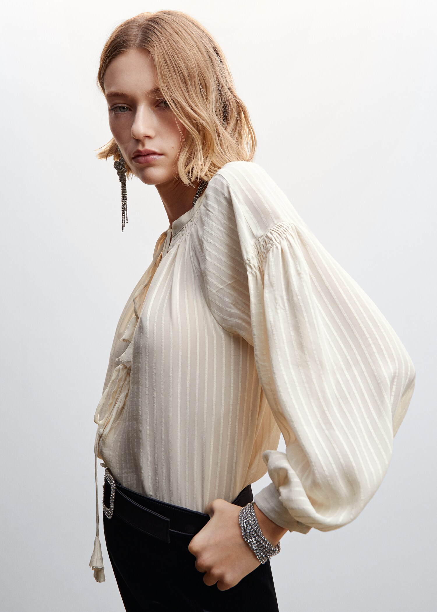 Blouse boho à pompons - Détail de l'article 2