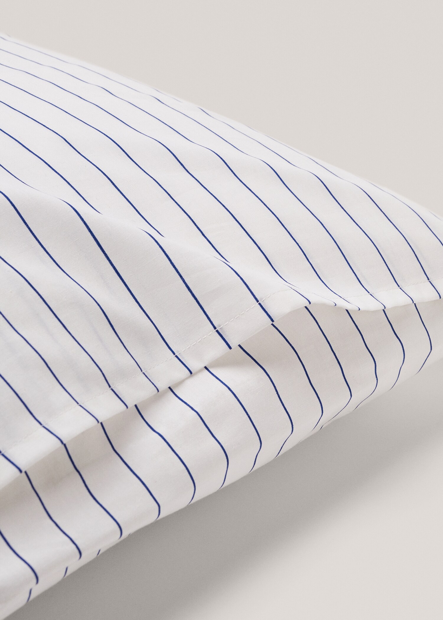 Striped print cushion cover 50x75cm (Pack of 2) - Details of the article 2