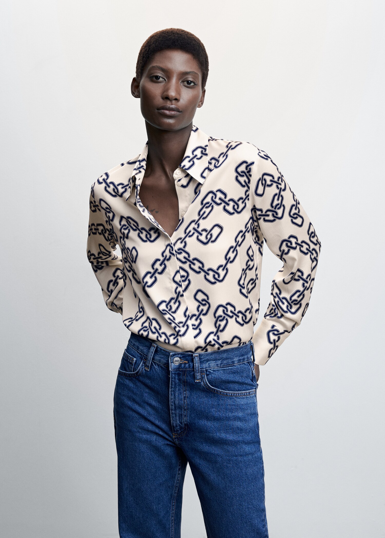 Camisa fluida acetinada - Plano médio