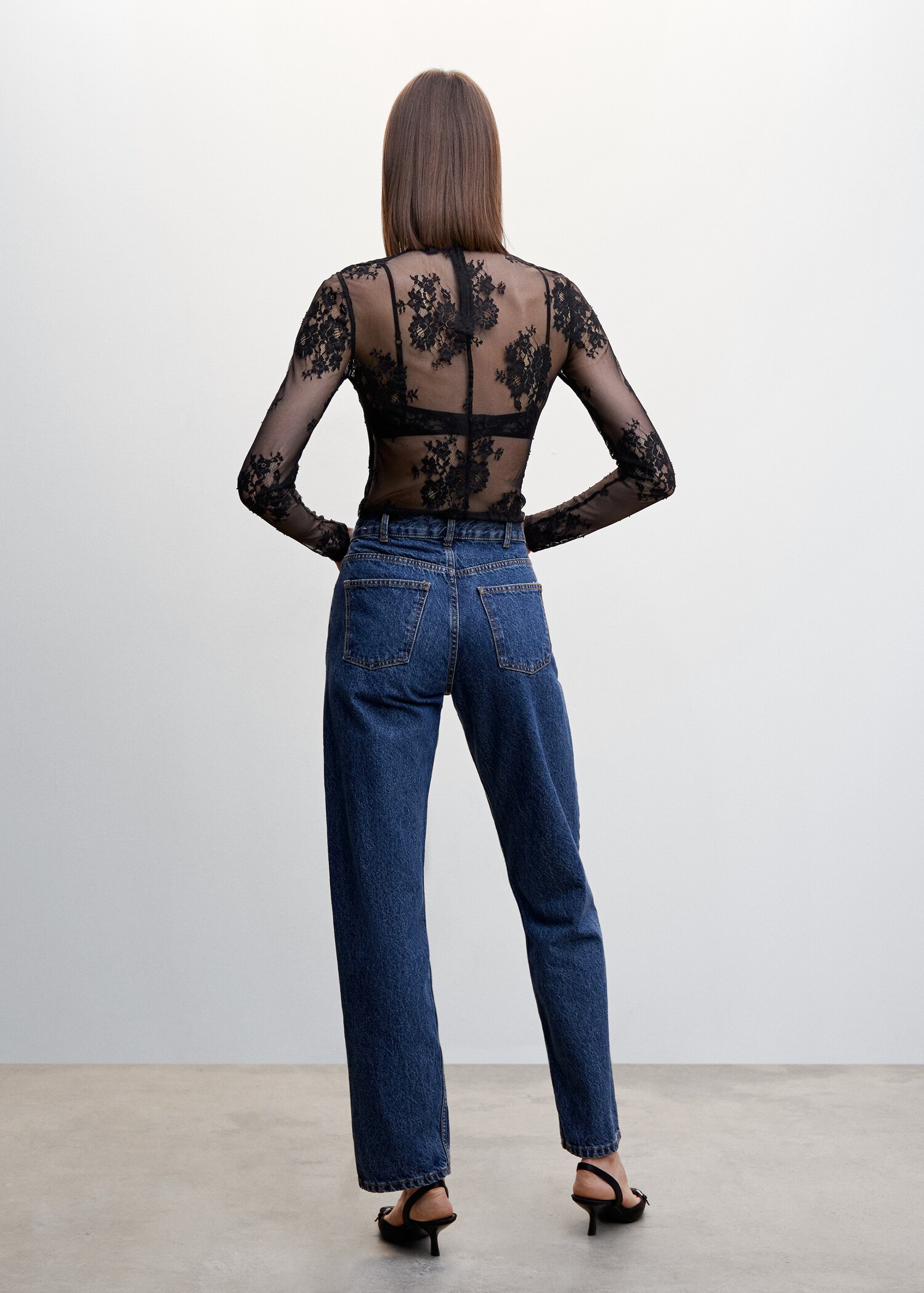 Shirt aus floraler Spitze - Rückseite des Artikels