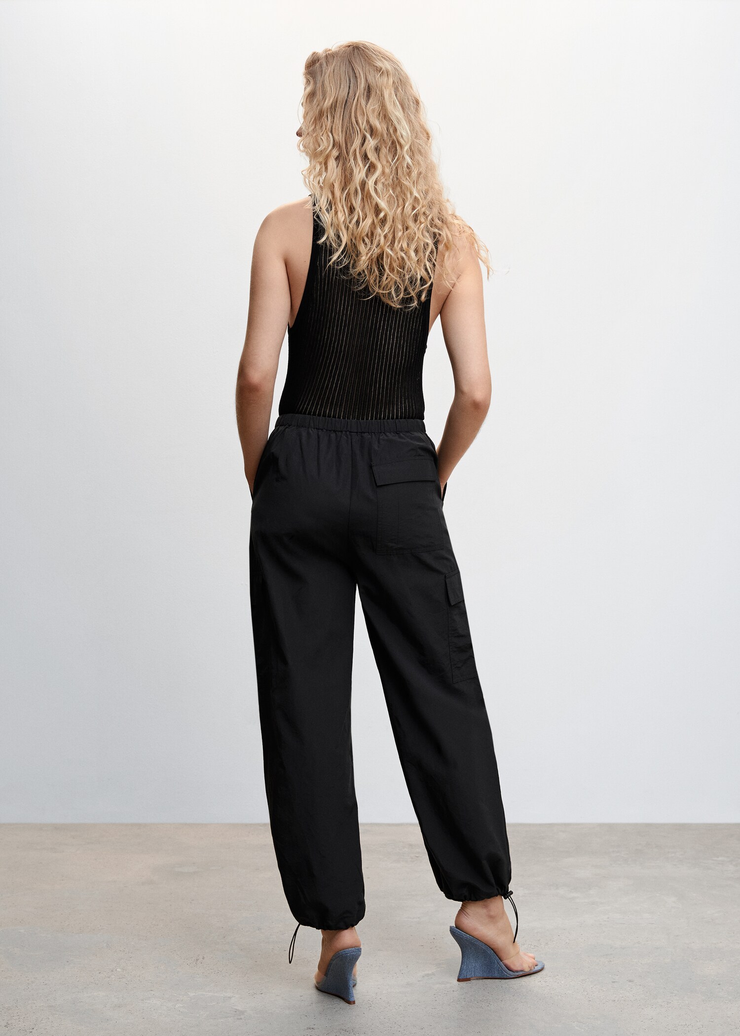 Ribbed crochet-knit top - Reverse of the article