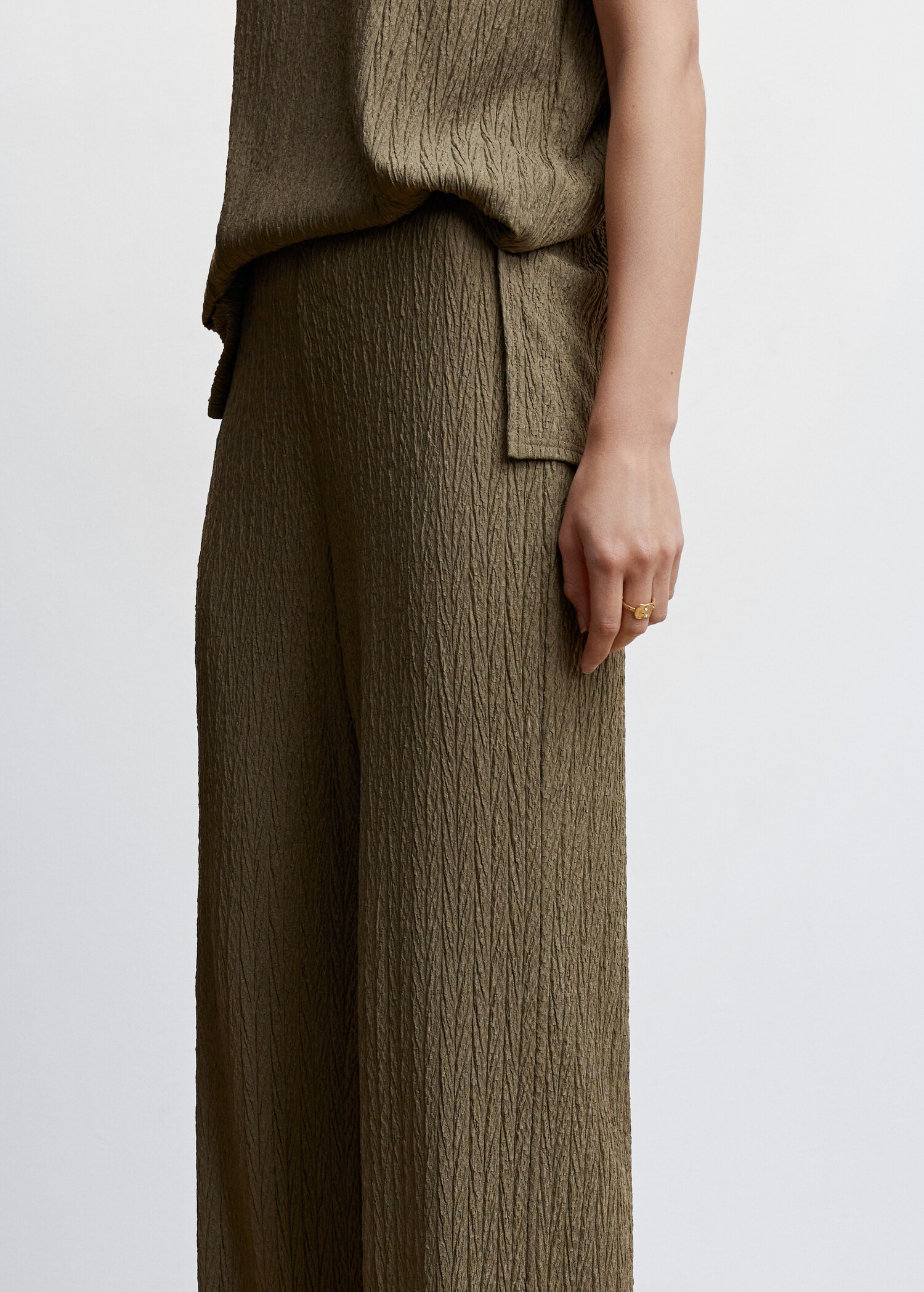 Textured palazzo trousers - Details of the article 6