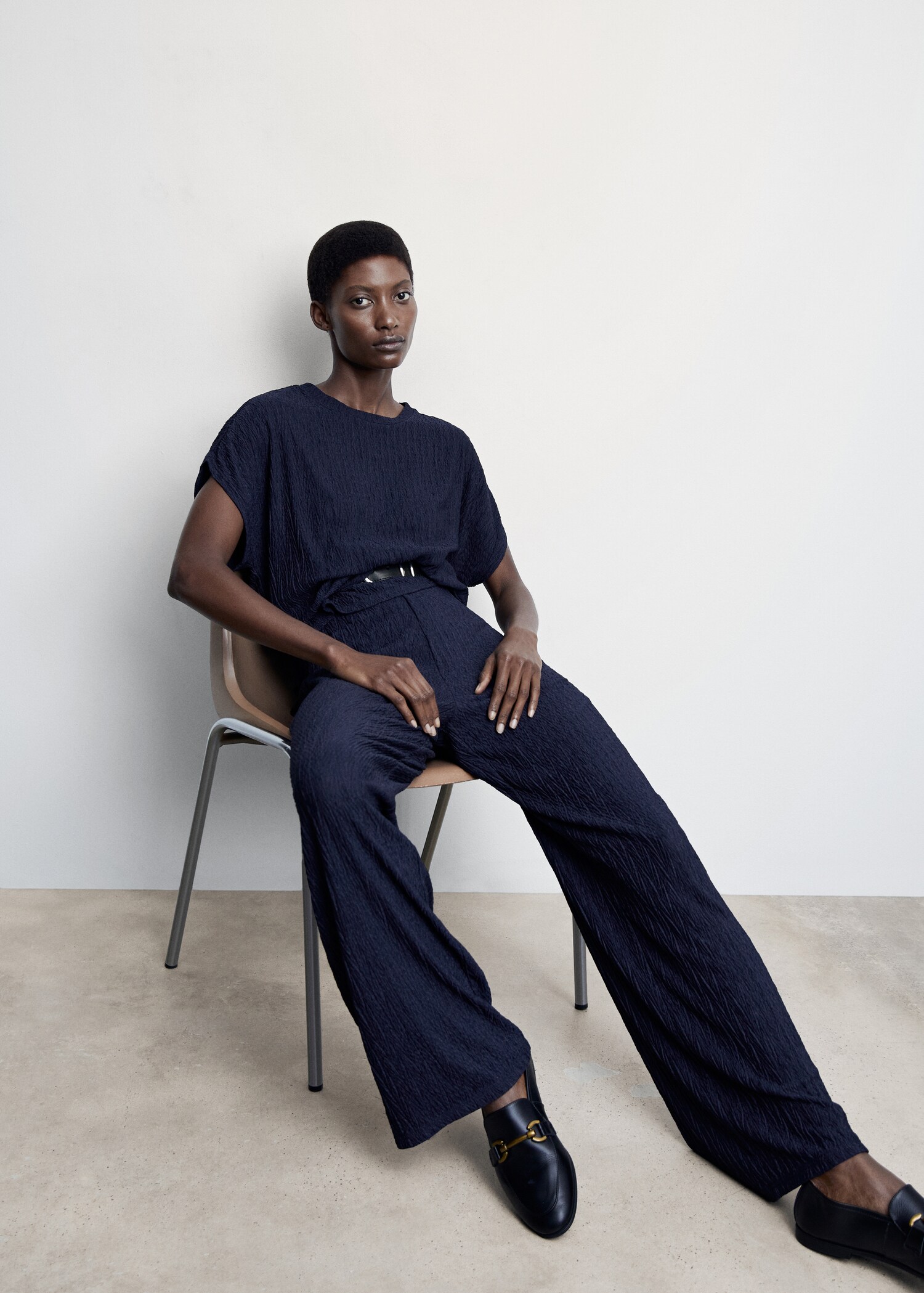 Textured palazzo trousers - Details of the article 2