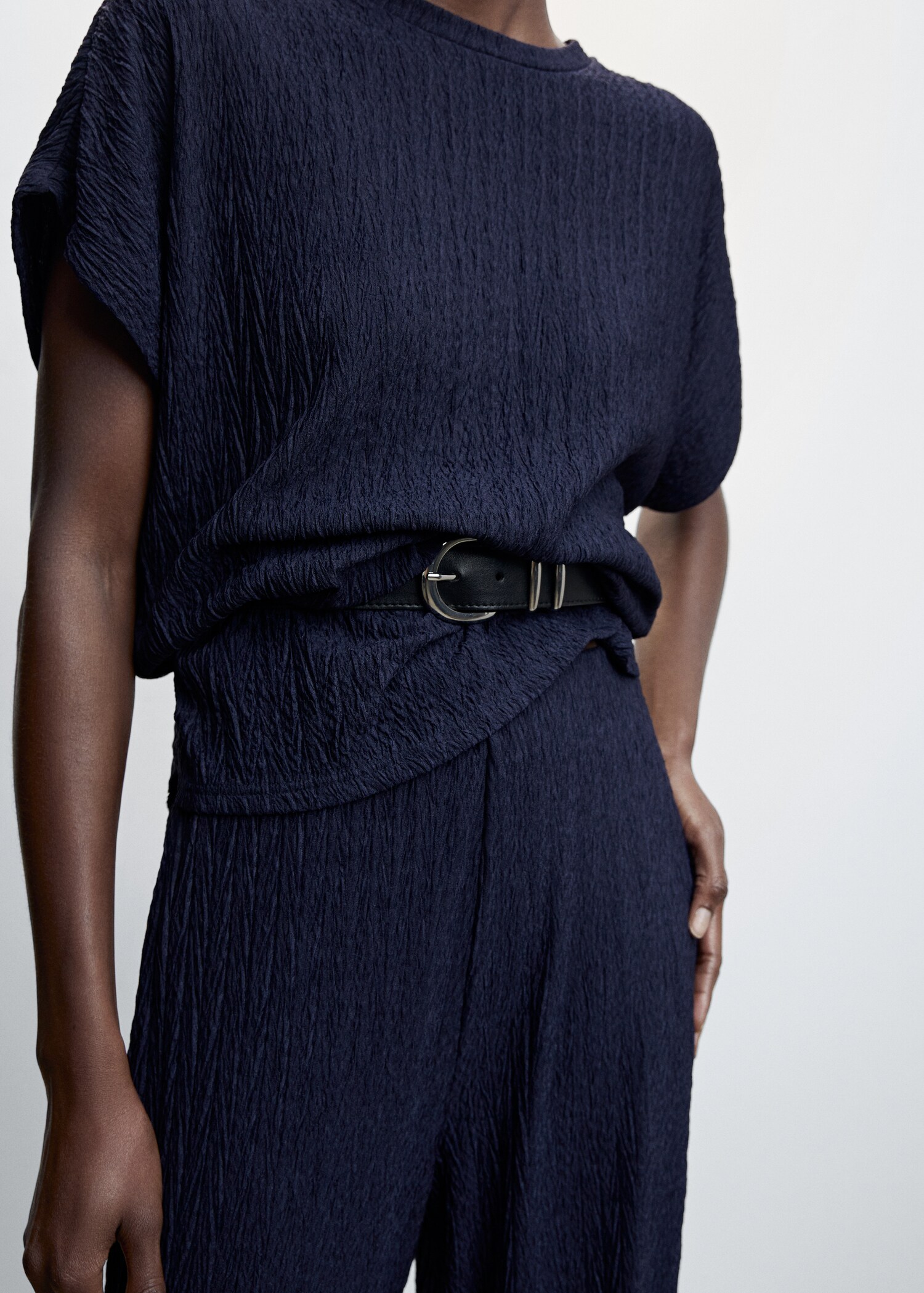 Textured palazzo trousers - Details of the article 6