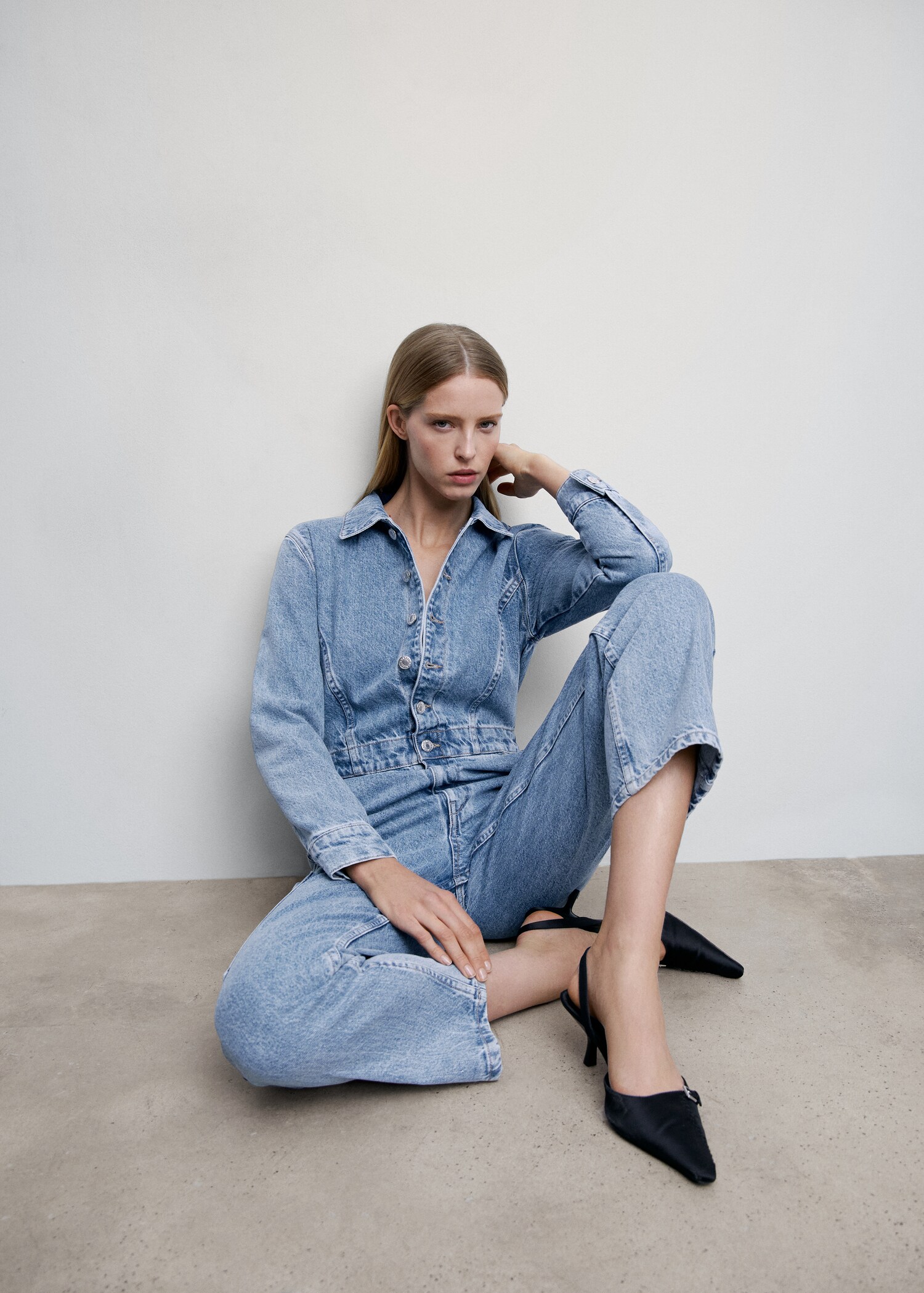 Denim cargo jumpsuit - Details of the article 2