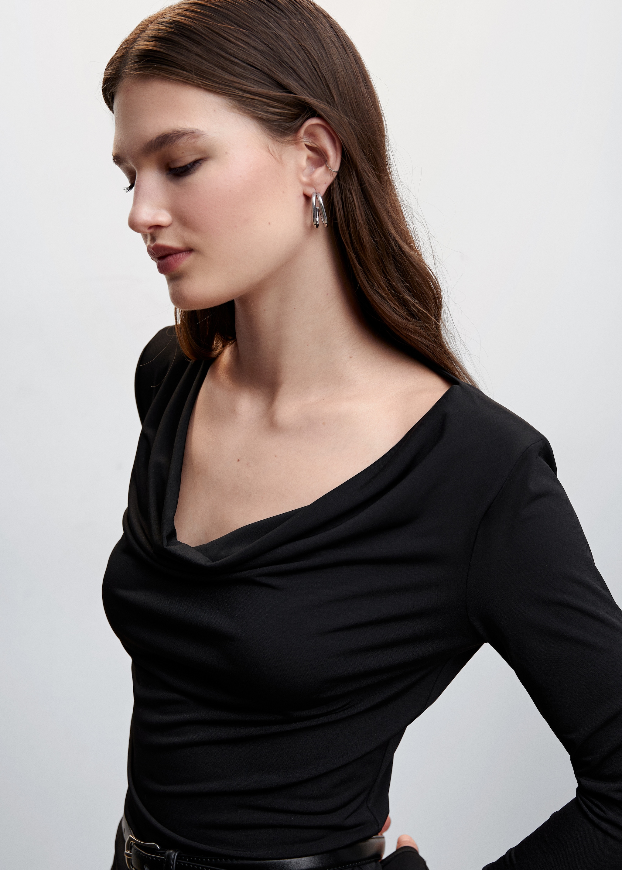 Draped neckline T-shirt - Details of the article 1
