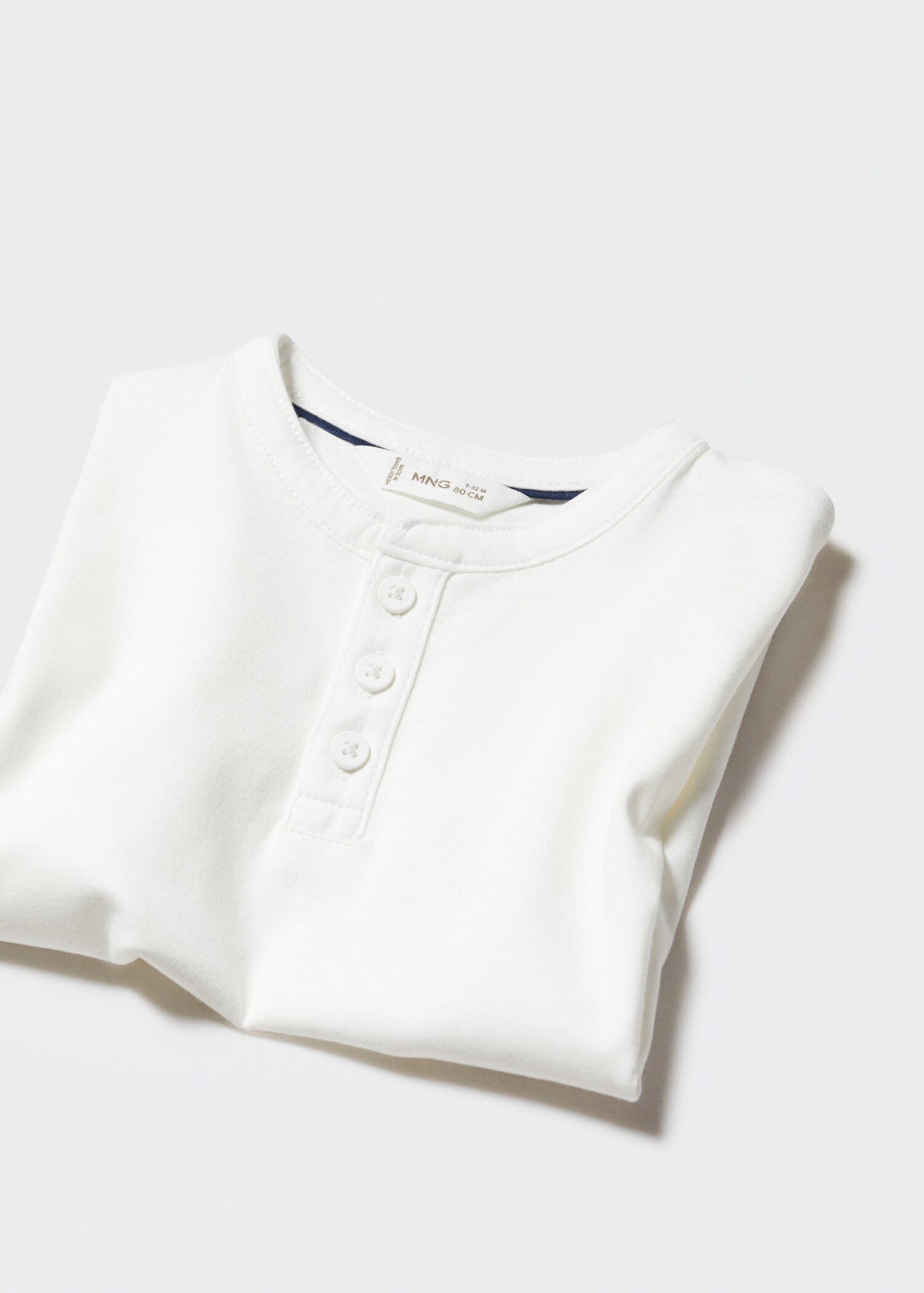Rounded neck cotton t-shirt - Details of the article 8