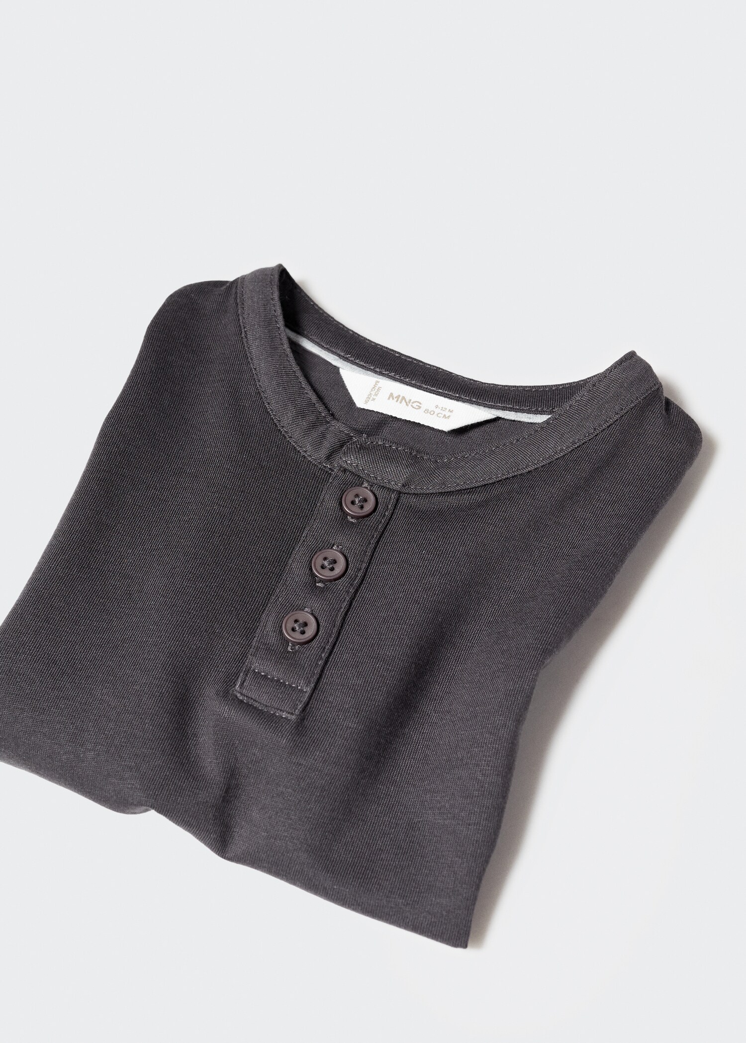 Rounded neck cotton t-shirt - Details of the article 8