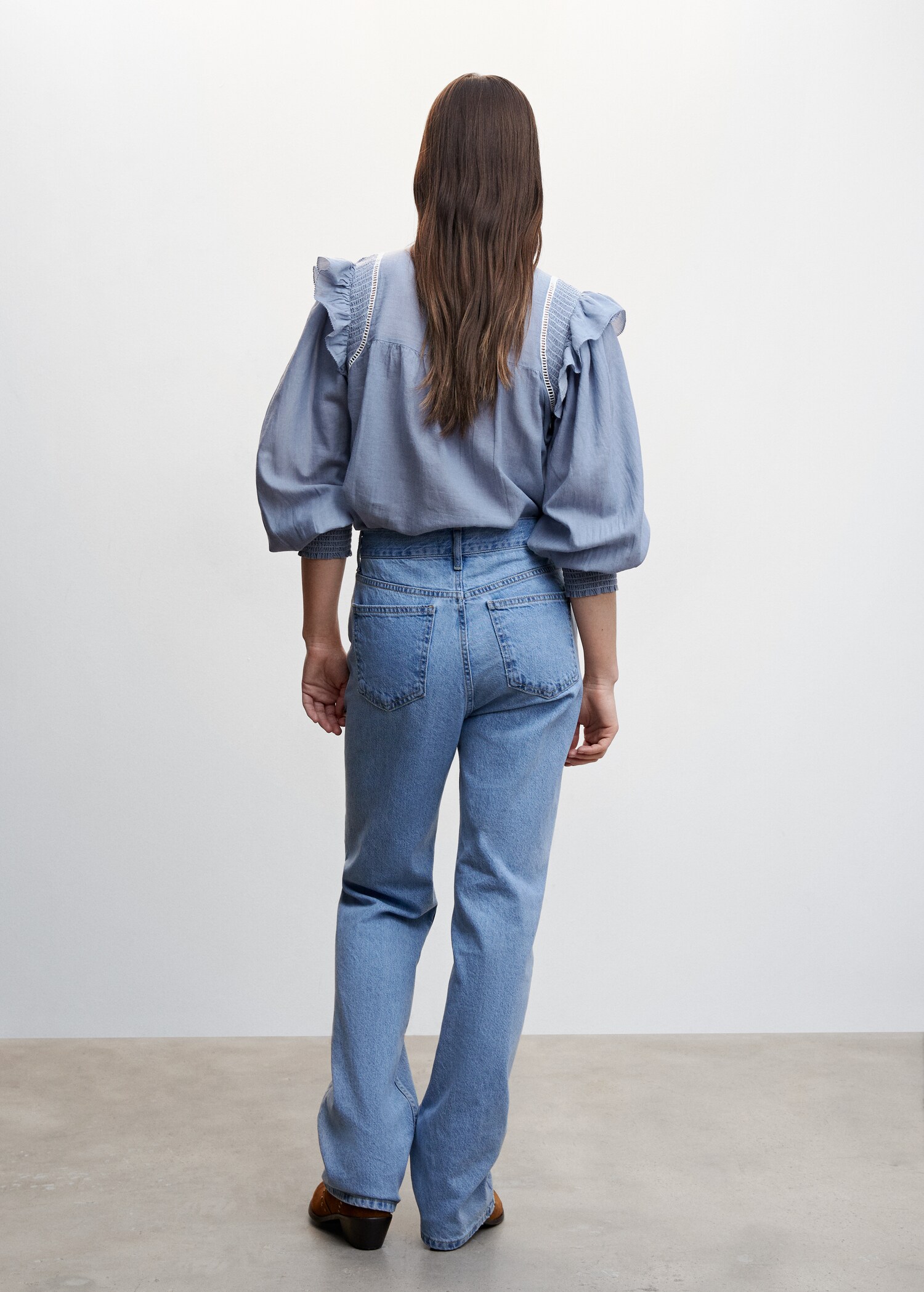 Ruffled embroidered shirt - Reverse of the article