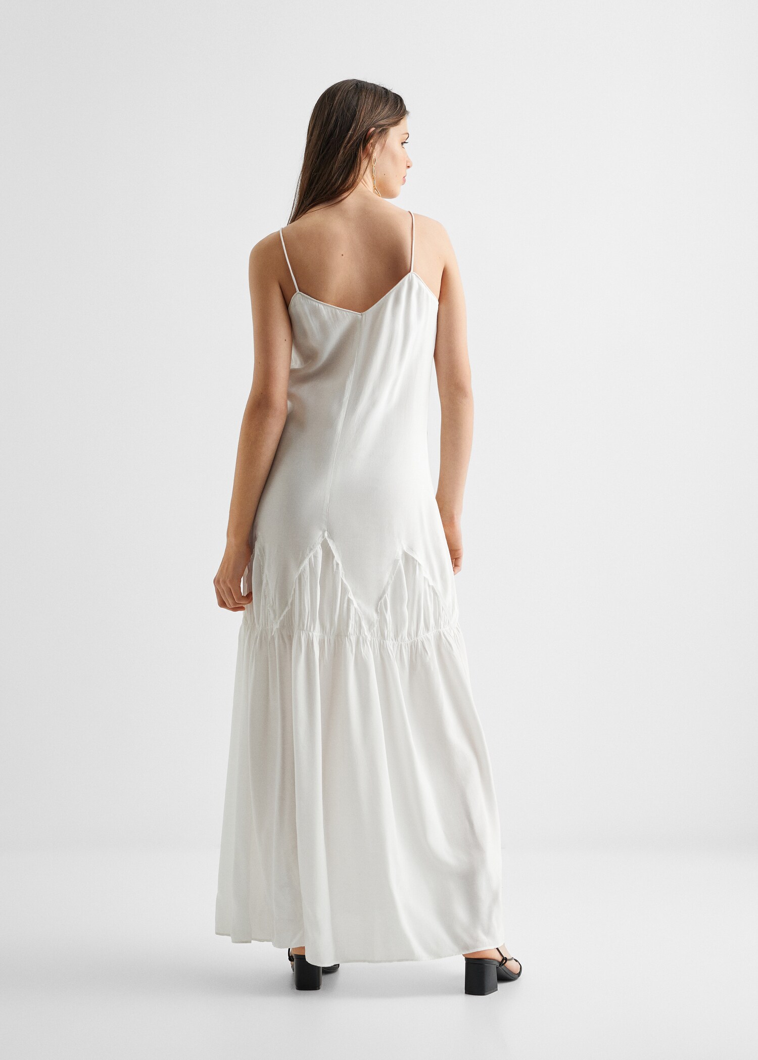 Embroidered long dress - Reverse of the article