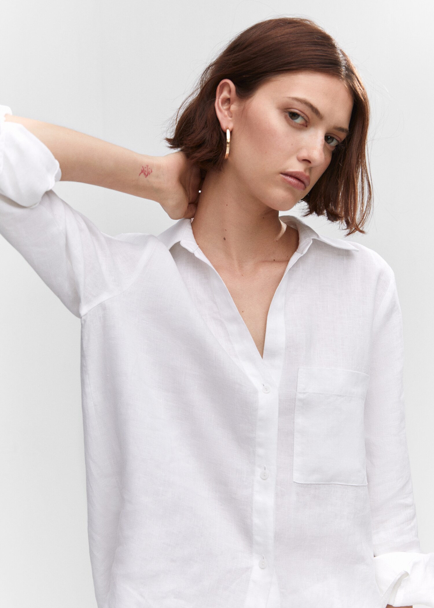 Pocket linen shirt - Details of the article 1
