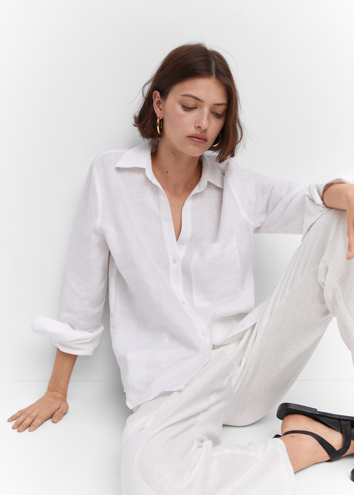 Pocket linen shirt - Details of the article 2
