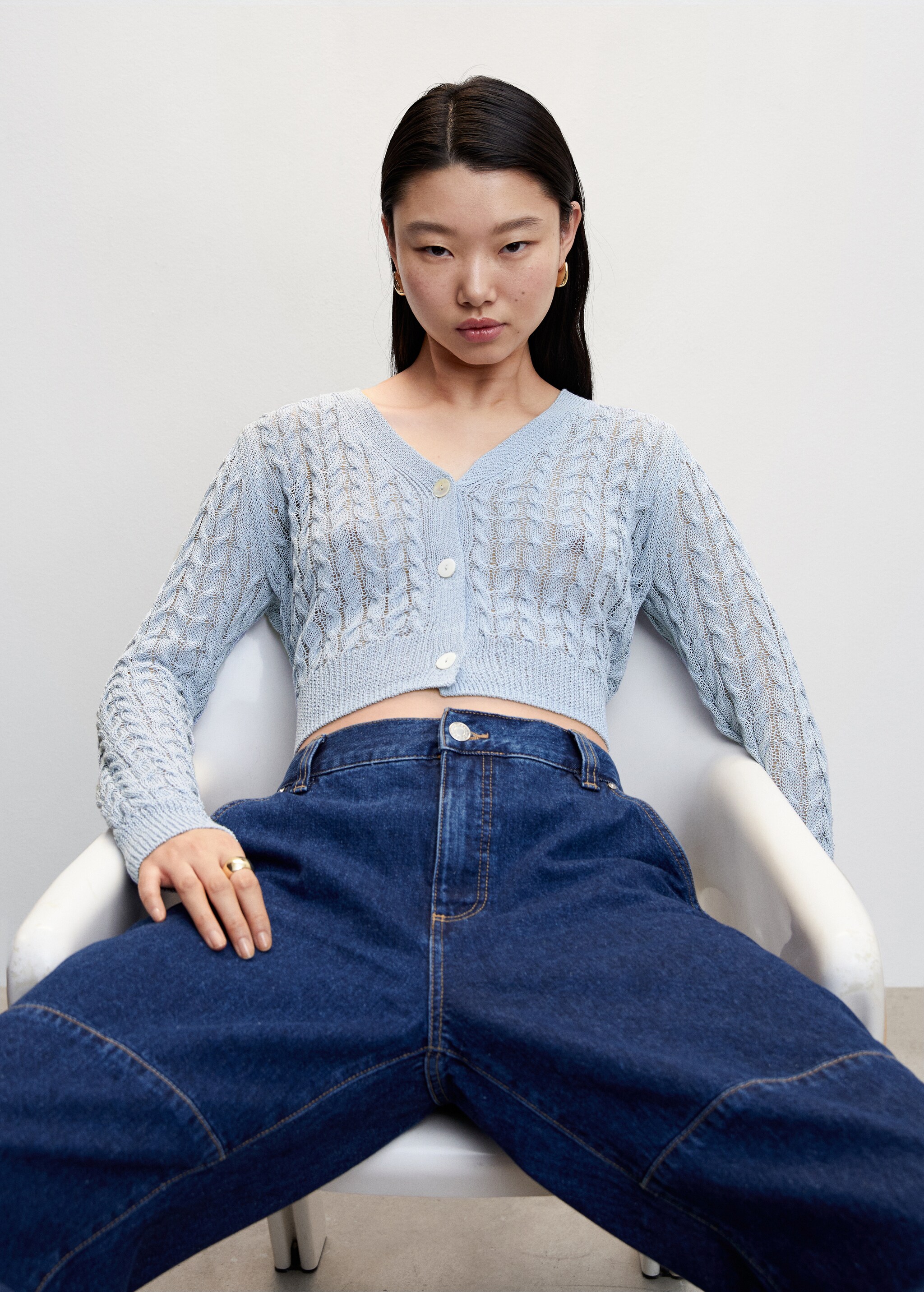 Cable-knit cropped cardigan - Details of the article 2