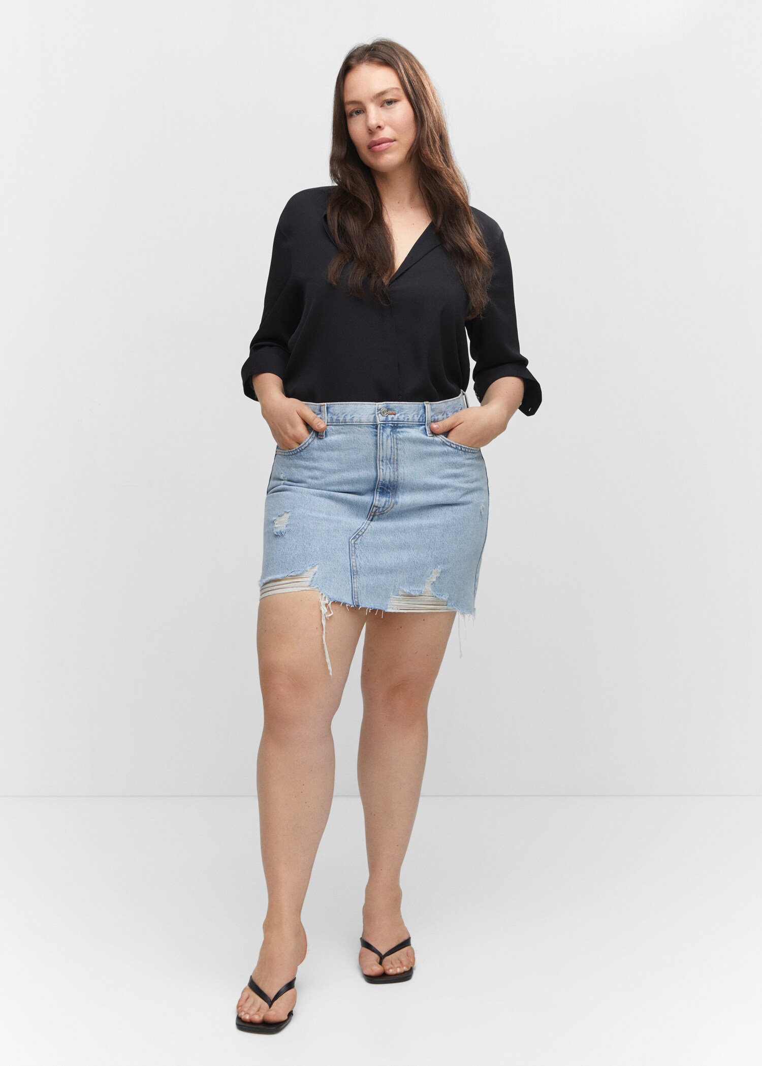 Φούστα μίνι denim ξεφτισμένο στρίφωμα - Λεπτομέρεια του προϊόντος 3