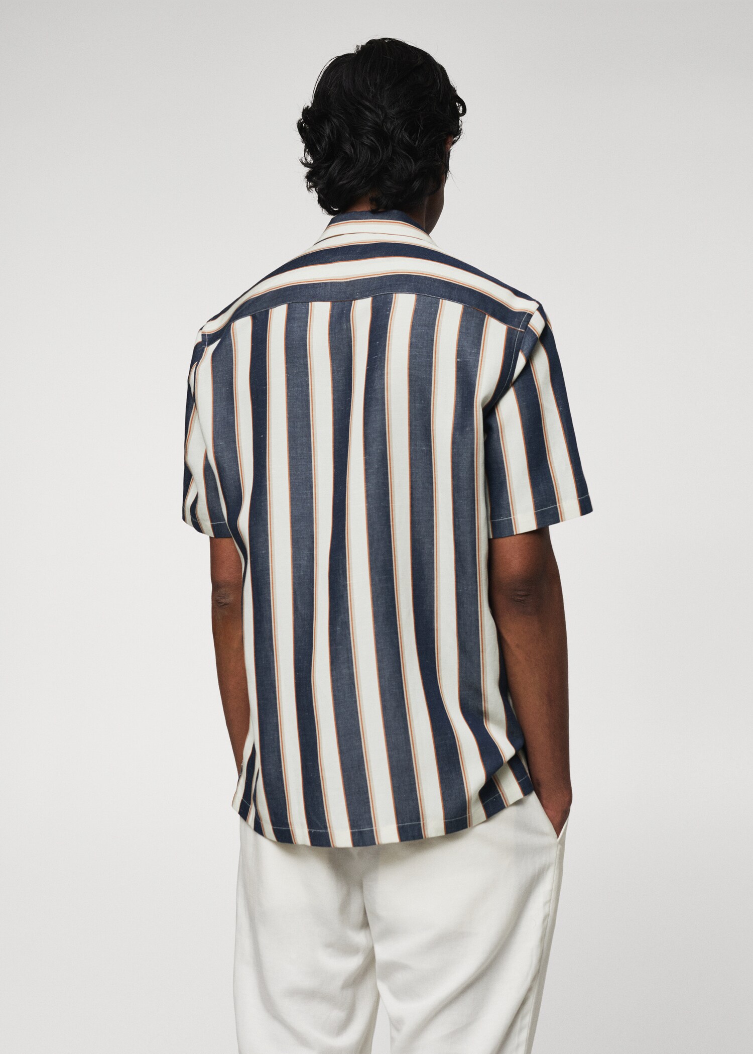 Short sleeve striped shirt - Reverse of the article