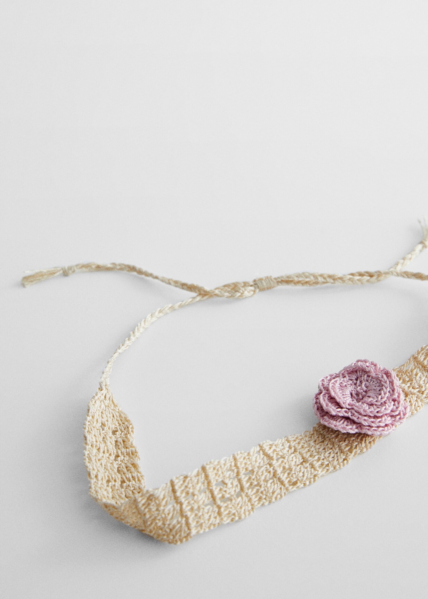 Collar flor crochet - Plano medio