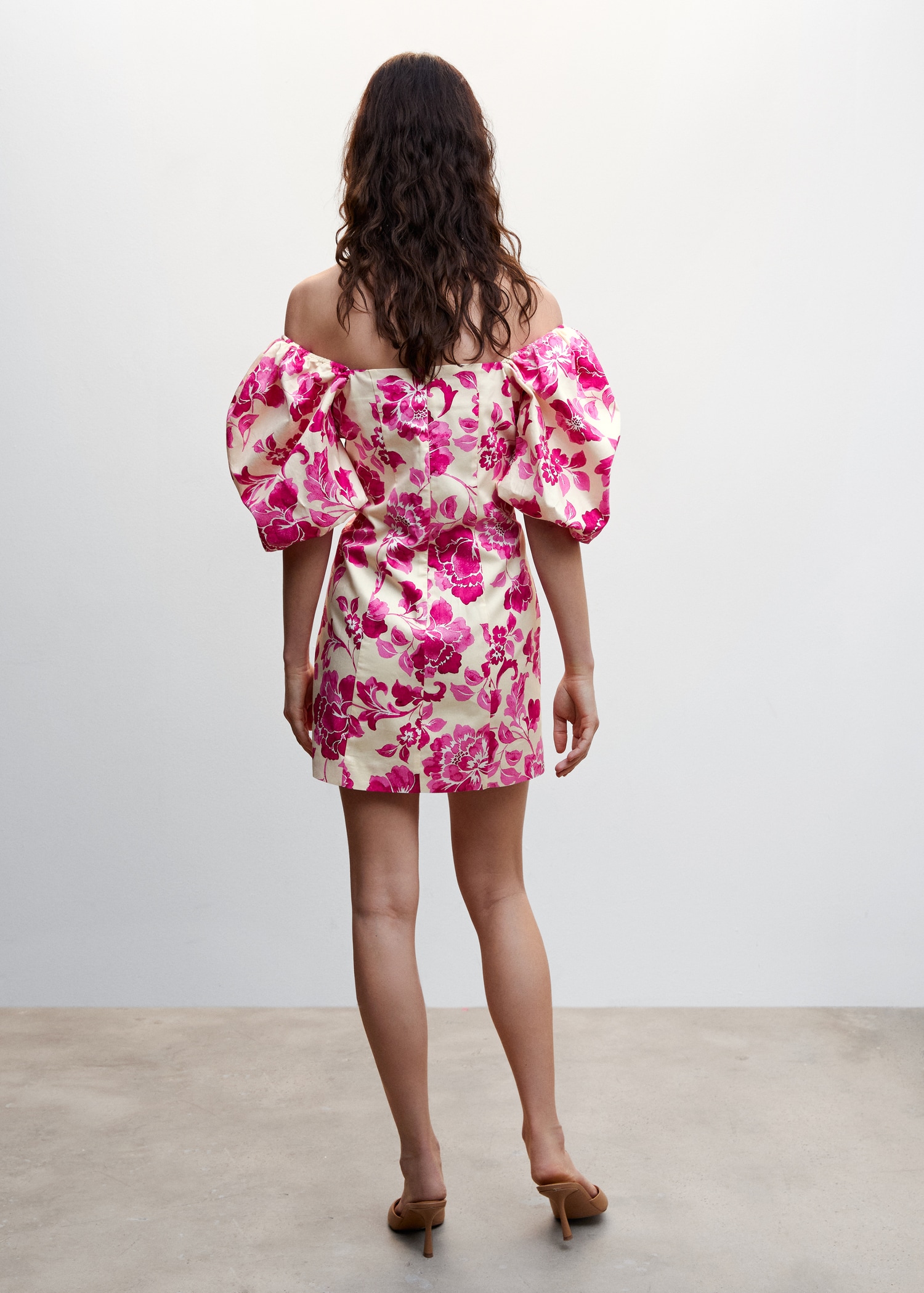 Puffed sleeves short dress - Main Image