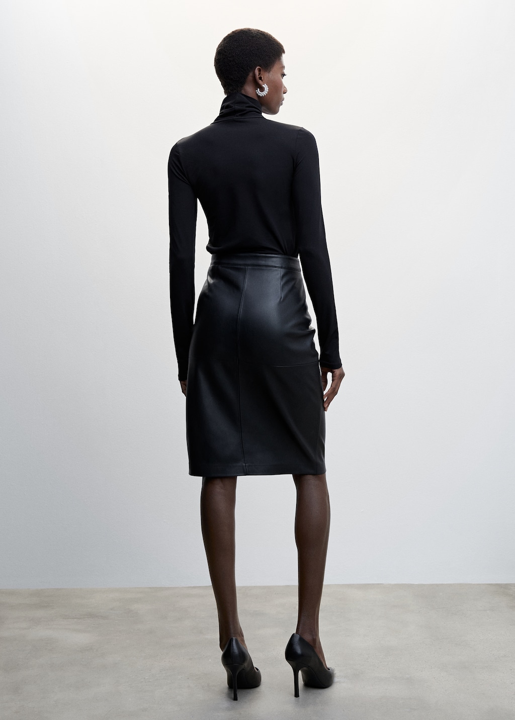 Faux leather pencil skirt Women MANGO Georgia