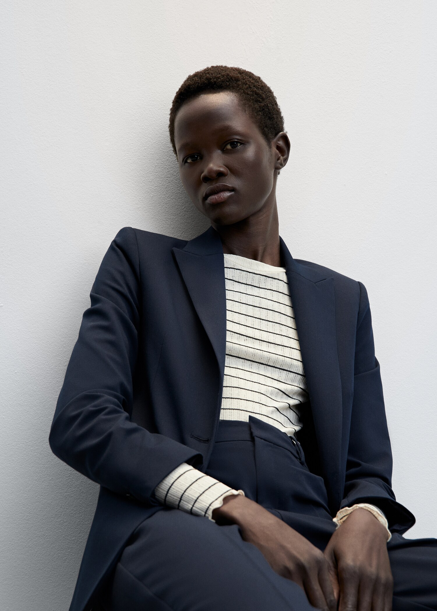 Fitted suit blazer - Details of the article 1
