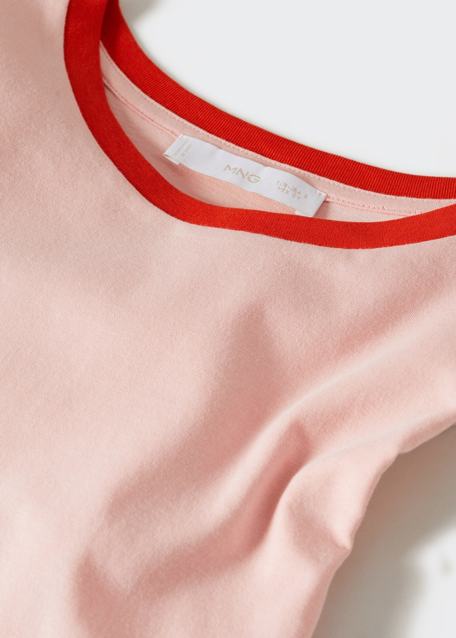 Short-sleeved cotton t-shirt - Details of the article 8