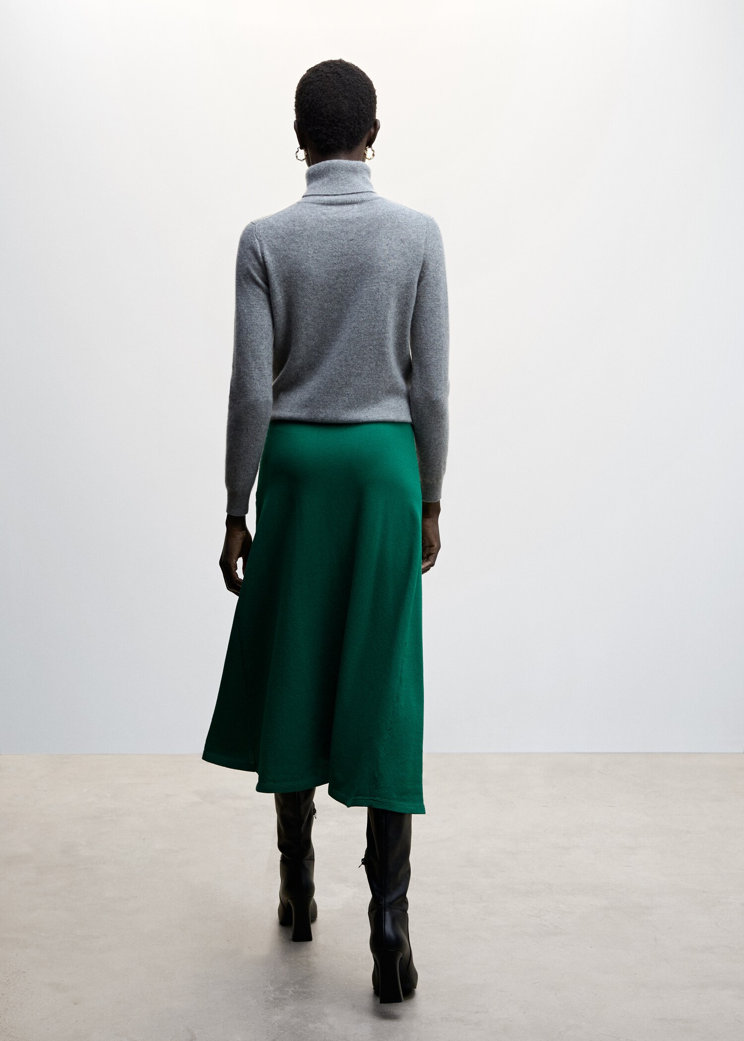 Ribbed midi skirt - Reverse of the article