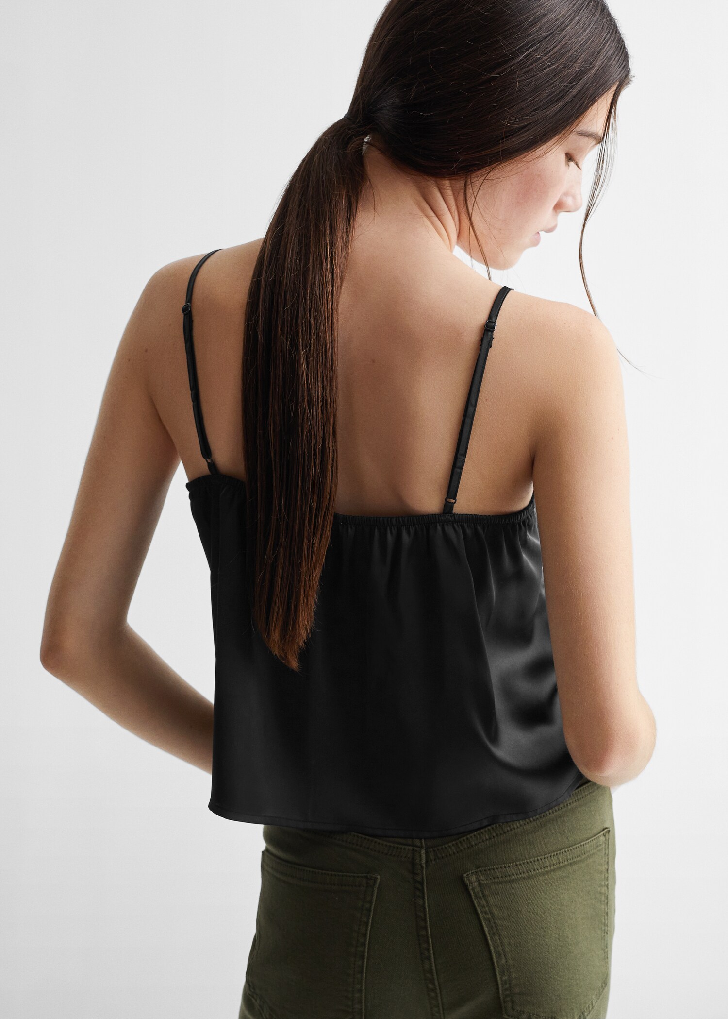 Top cropped com folho - Verso do artigo