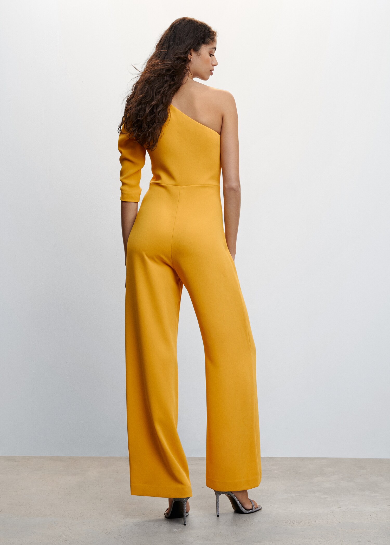 Lange asymmetrische jumpsuit - Achterkant van het artikel
