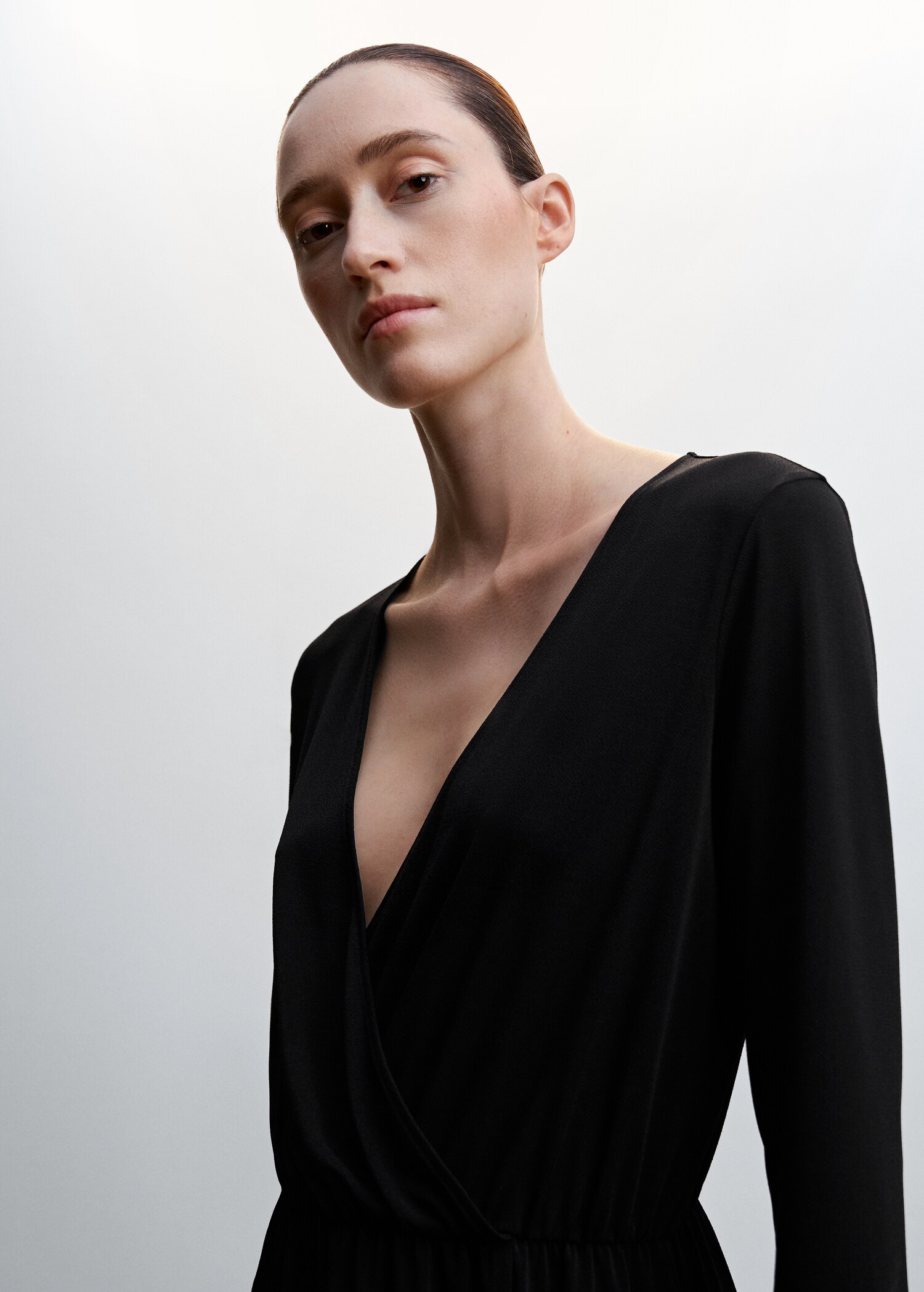 Wrap neckline dress - Details of the article 1