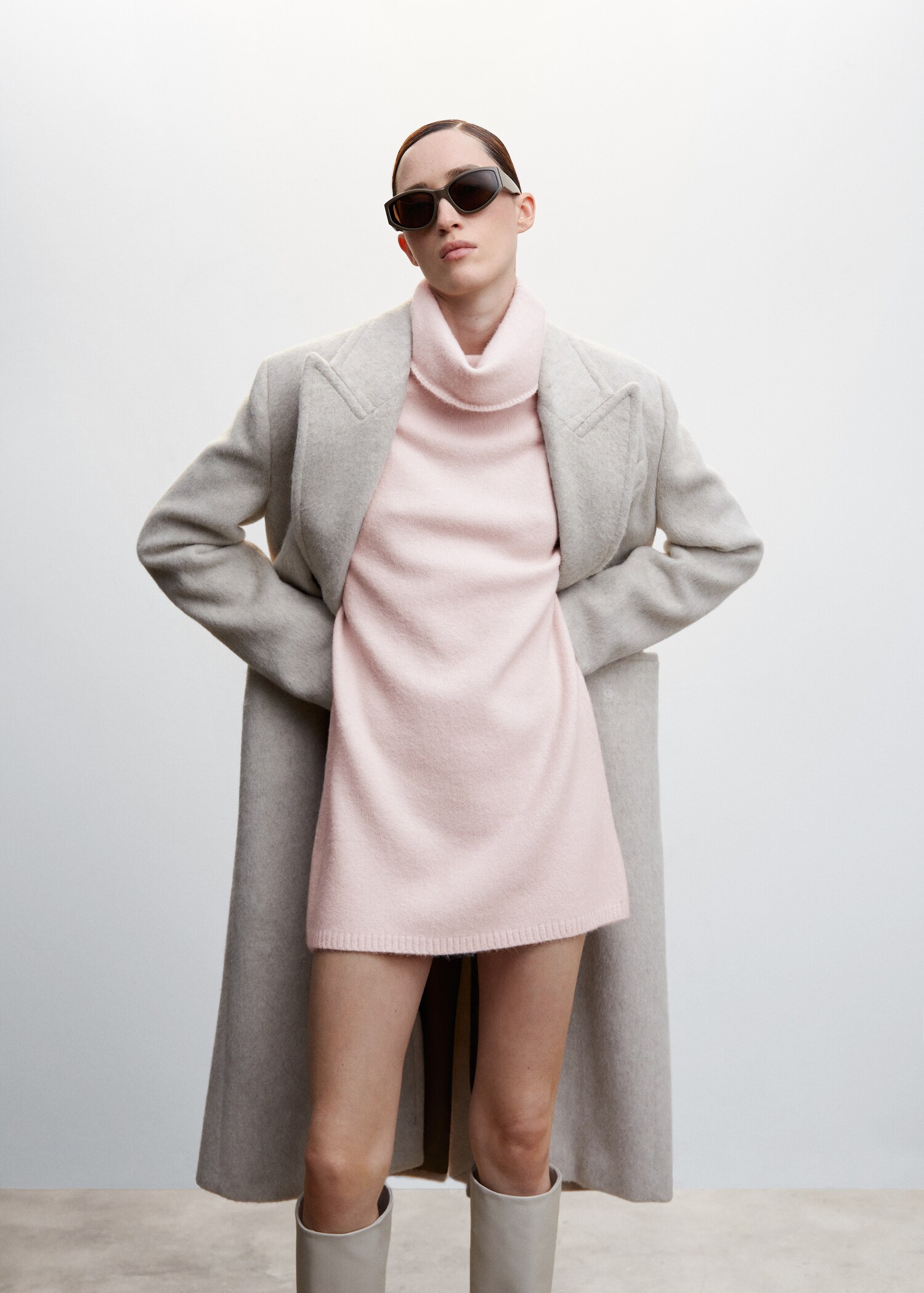 Knitted turtleneck dress - Details of the article 6