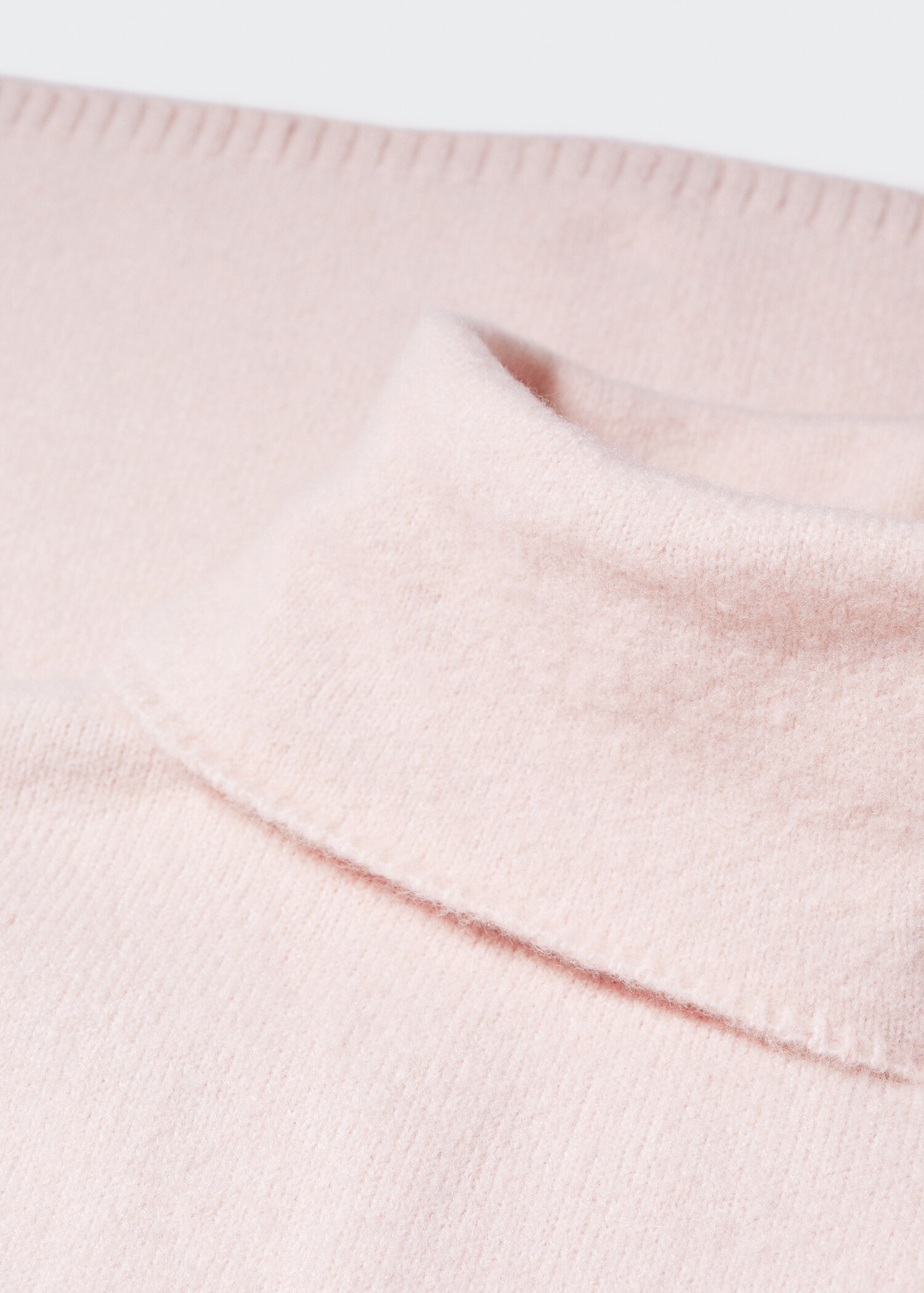 Knitted turtleneck dress - Details of the article 8