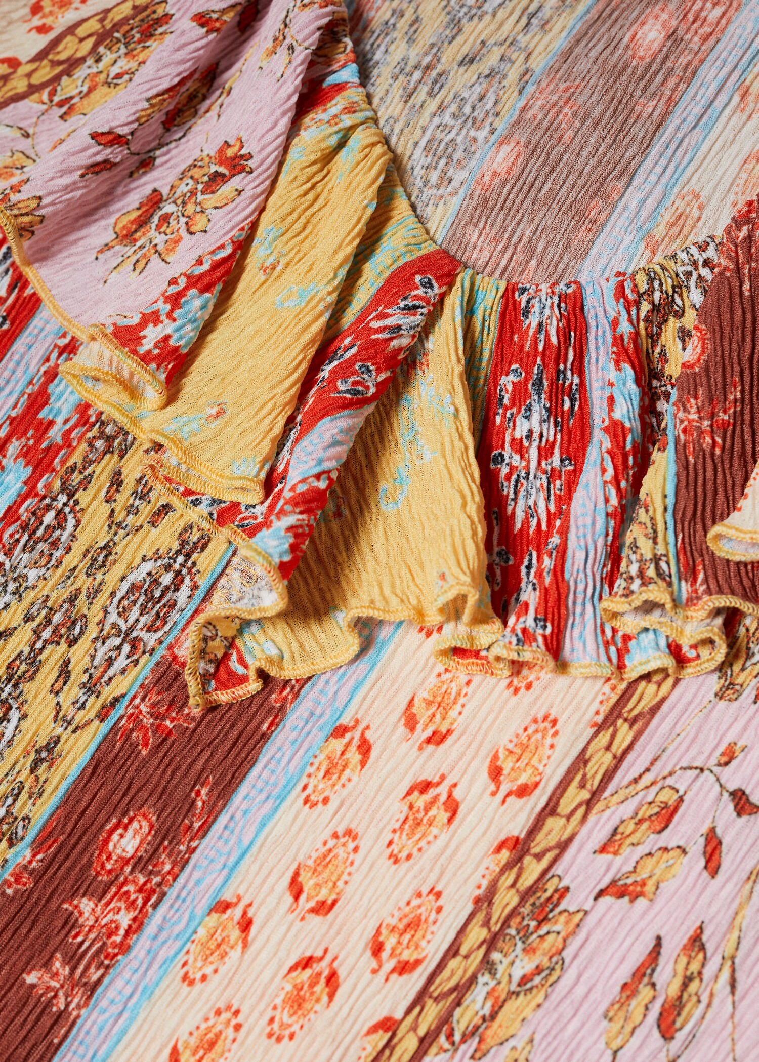 Bedrucktes Kleid mit Volant - Detail des Artikels 8