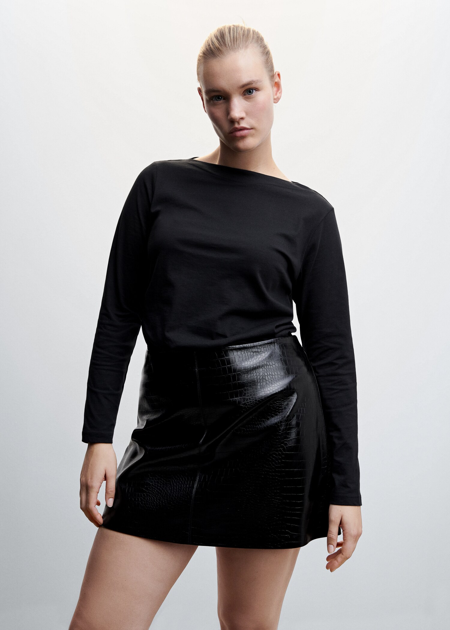 Cotton boat neck t-shirt - Details of the article 5