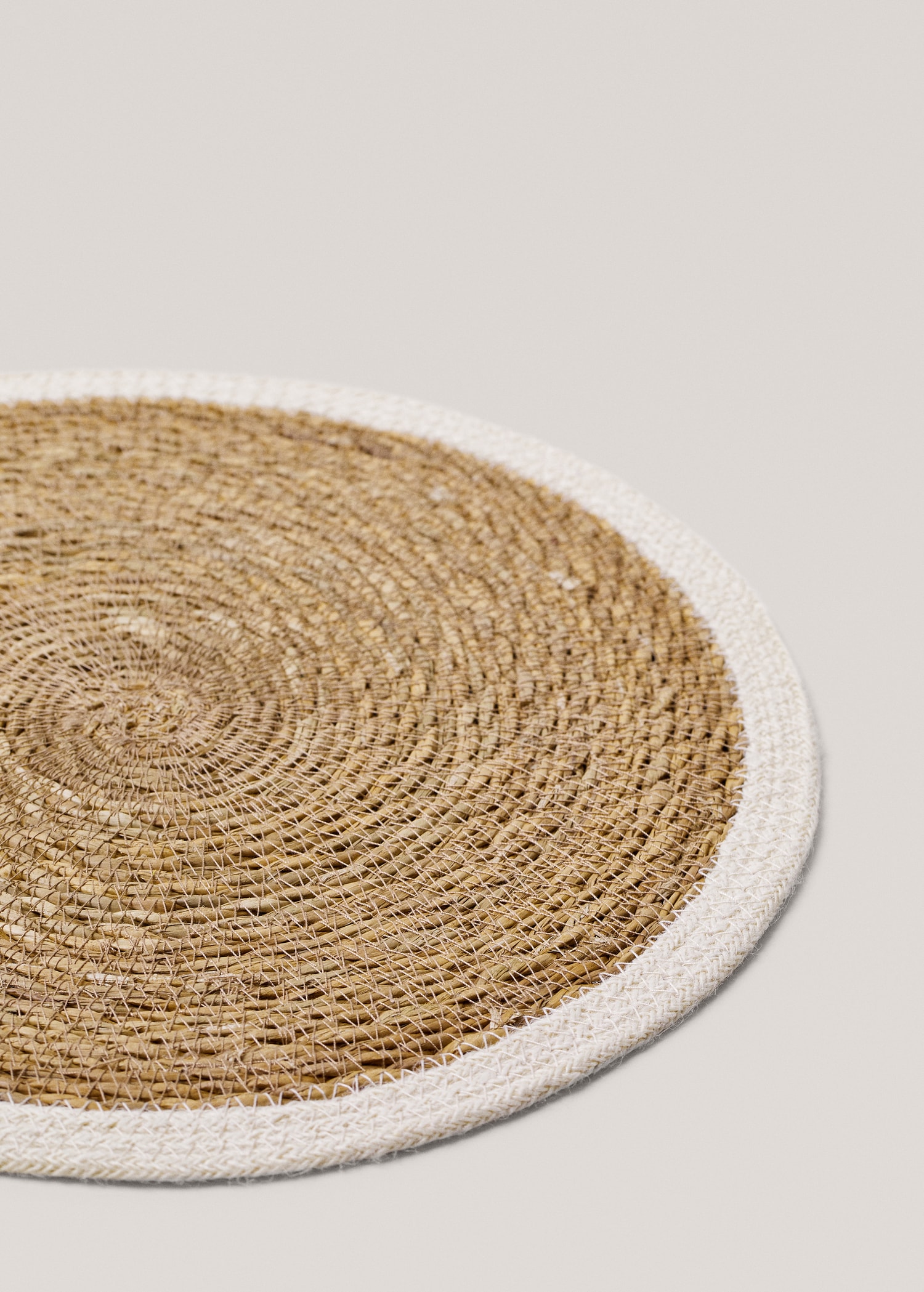 Rundes Tischset aus Naturfasern - Detail des Artikels 1