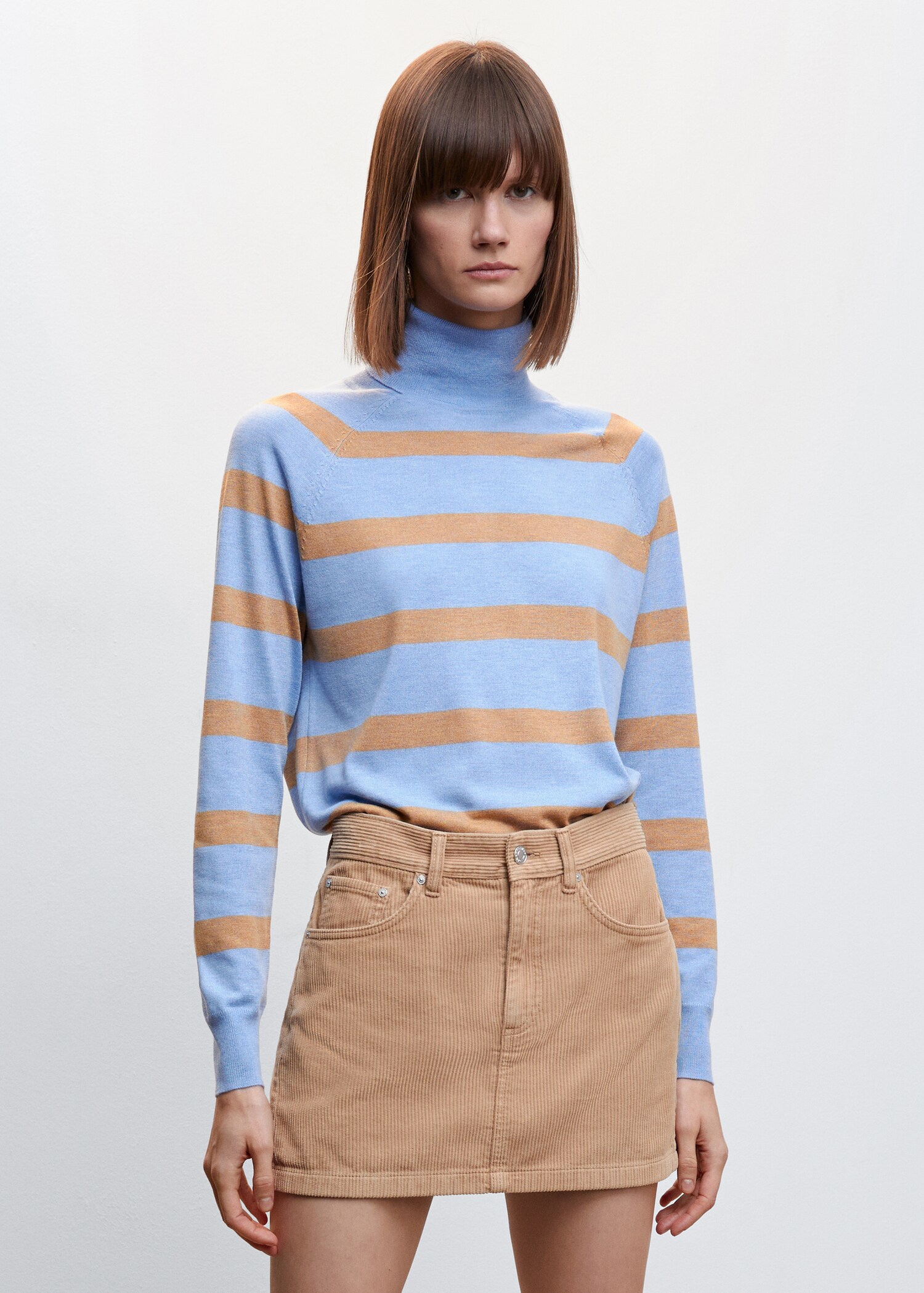 Fine-knit turtleneck sweater - Medium plane