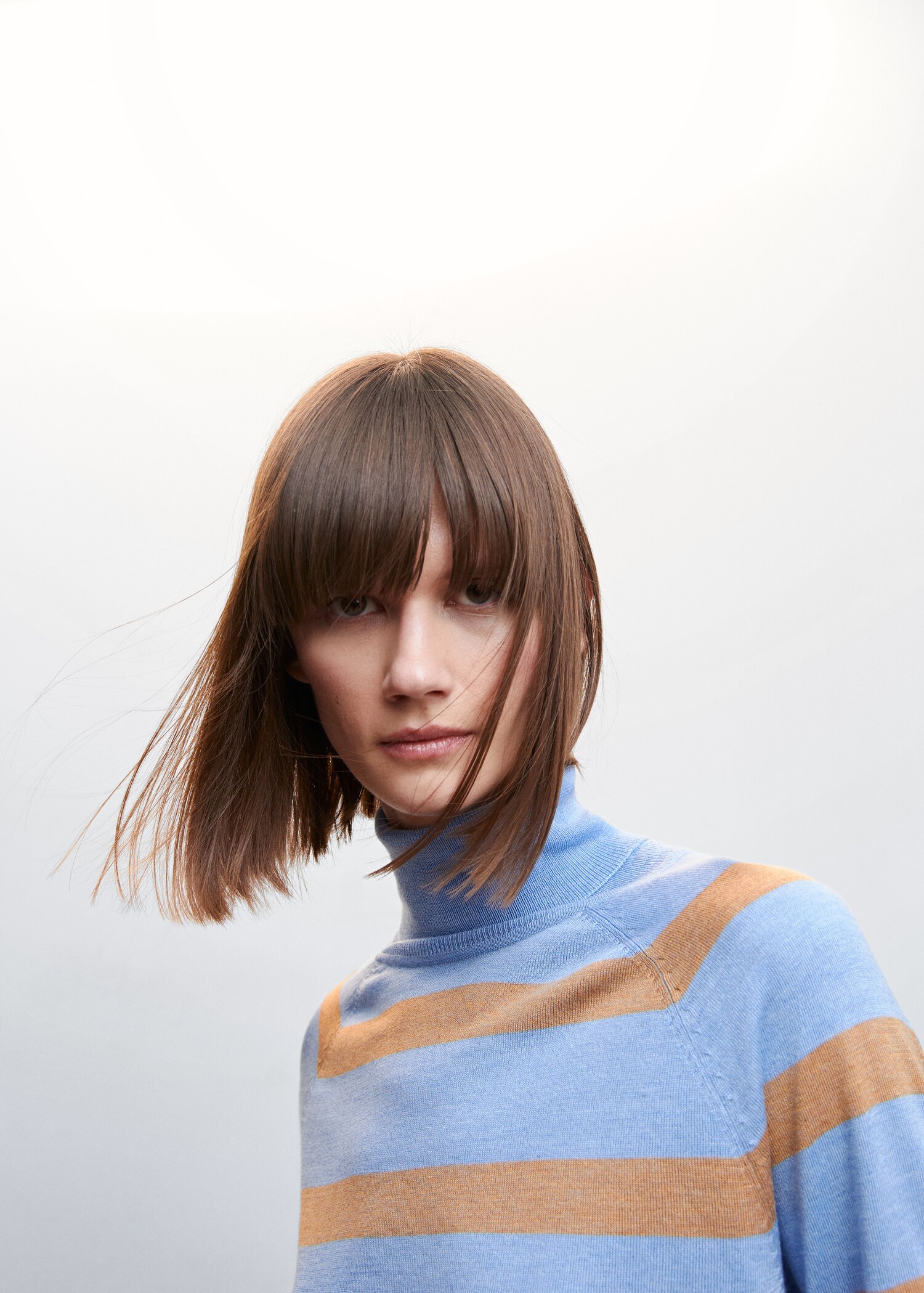 Fine-knit turtleneck sweater - Details of the article 1
