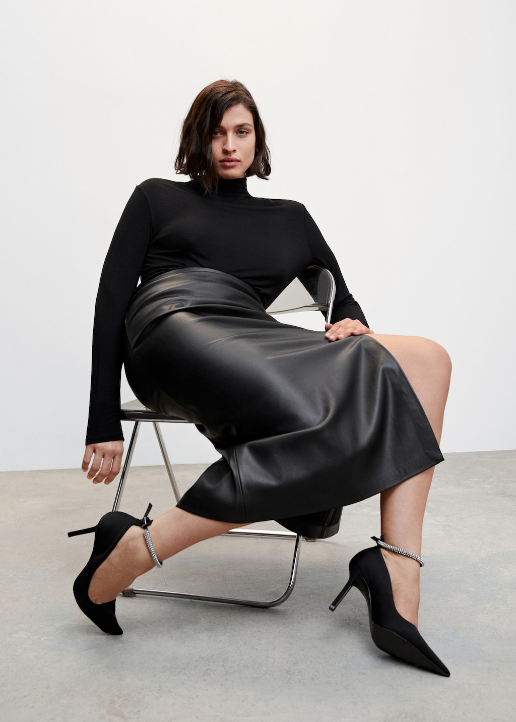 Leather pencil skirt mango discount