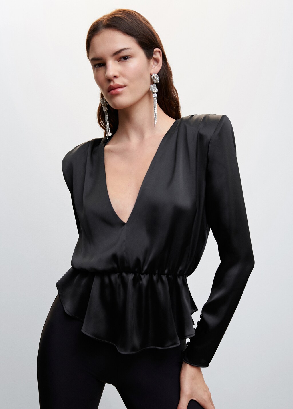 Blouse satinee col V Femme MANGO France La Reunion