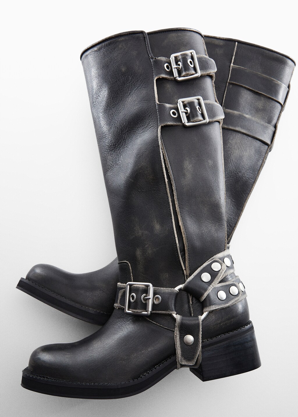 Buckles leather boots Women MANGO Iraq