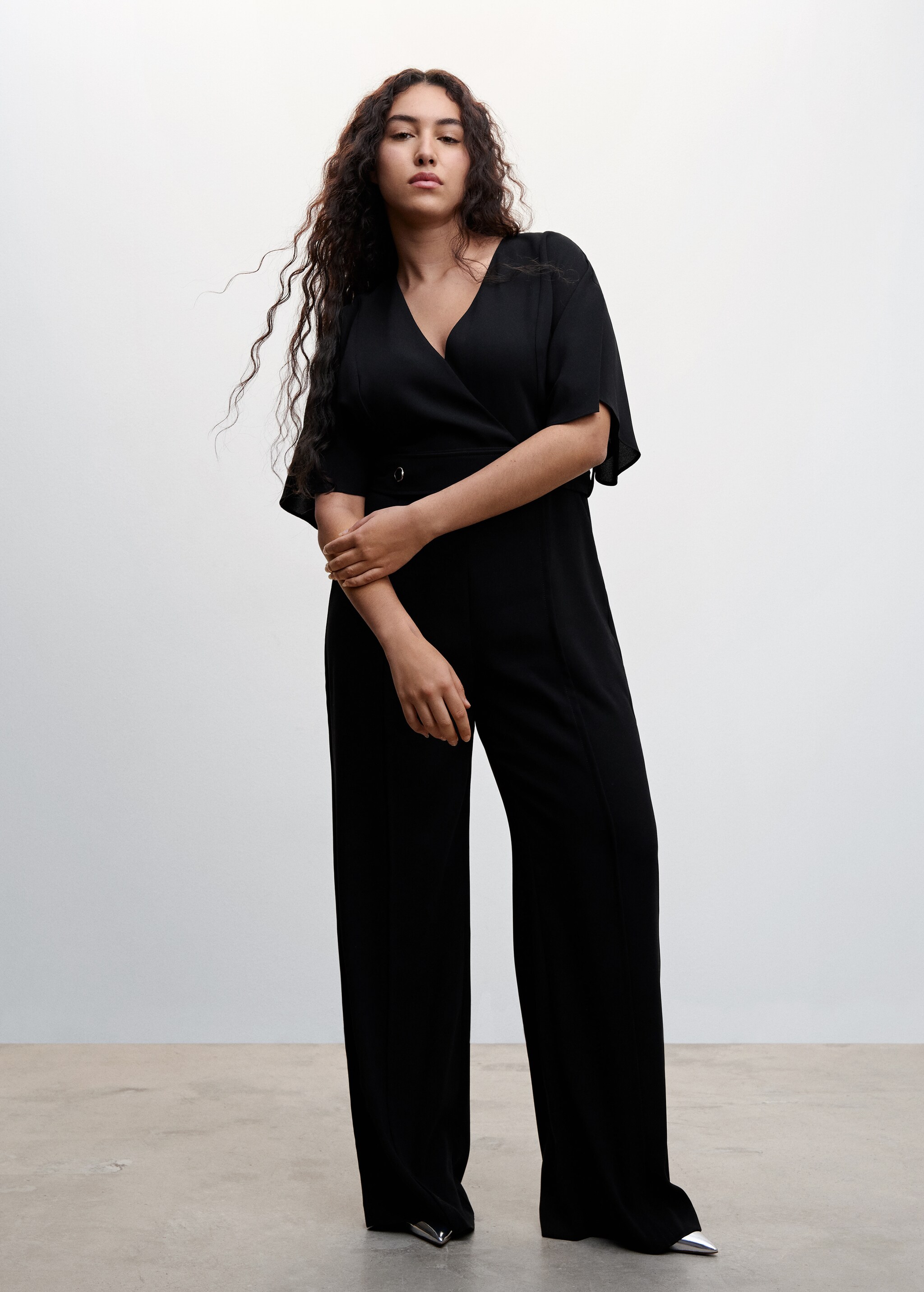 Buttoned long jumpsuit - تفاصيل المنتج 3