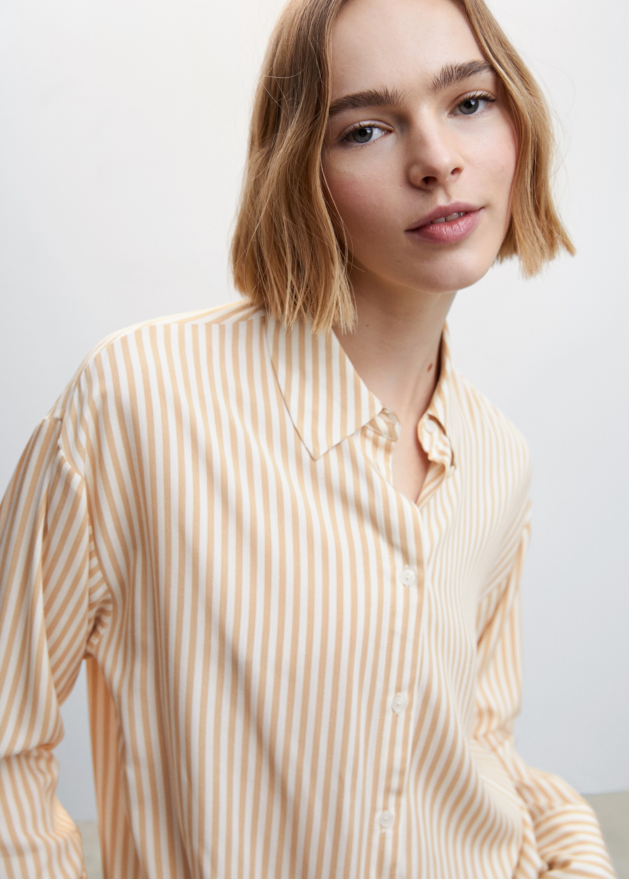 Printed flowy shirt - Details of the article 1