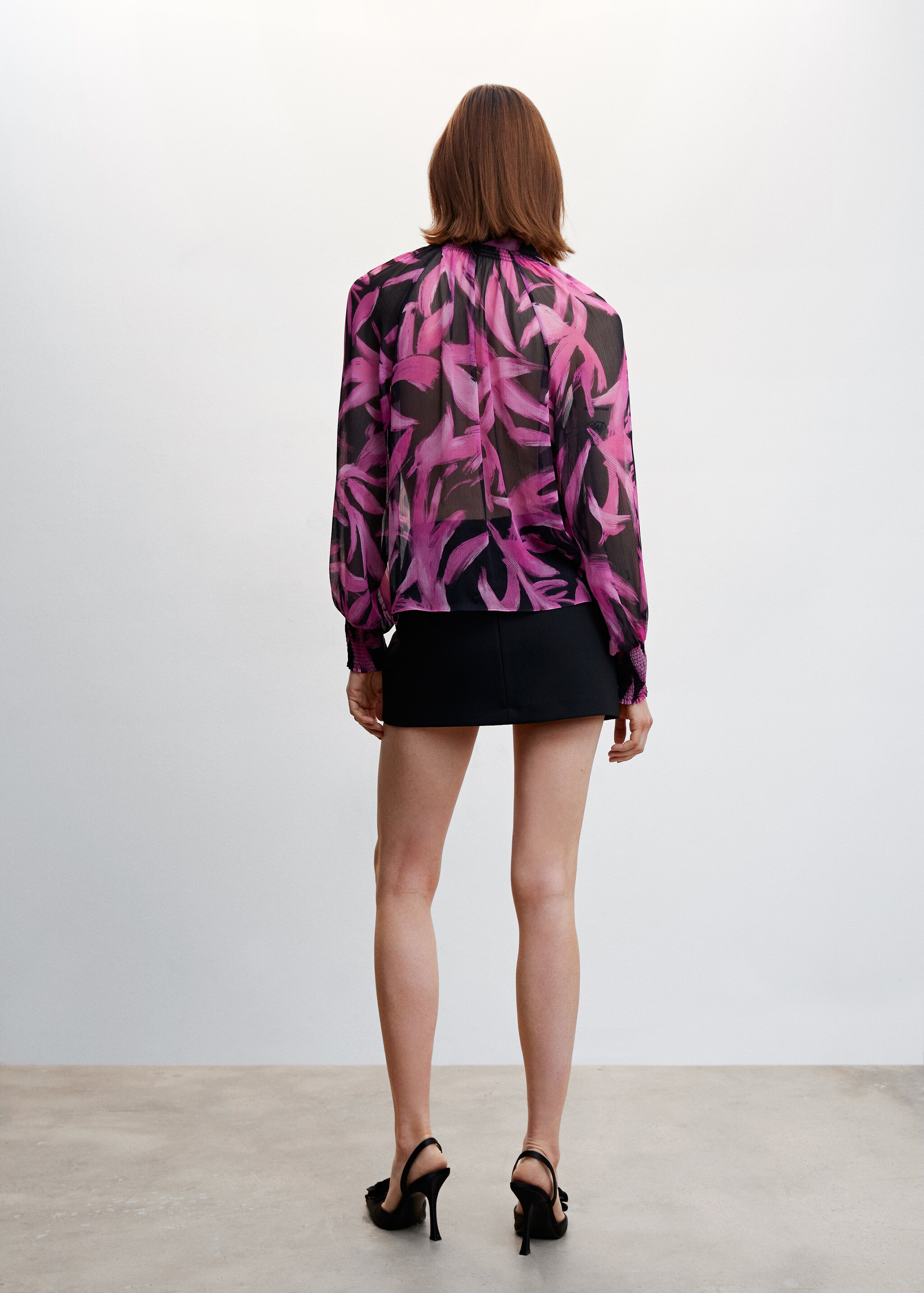 Printed chiffon blouse - Reverse of the article