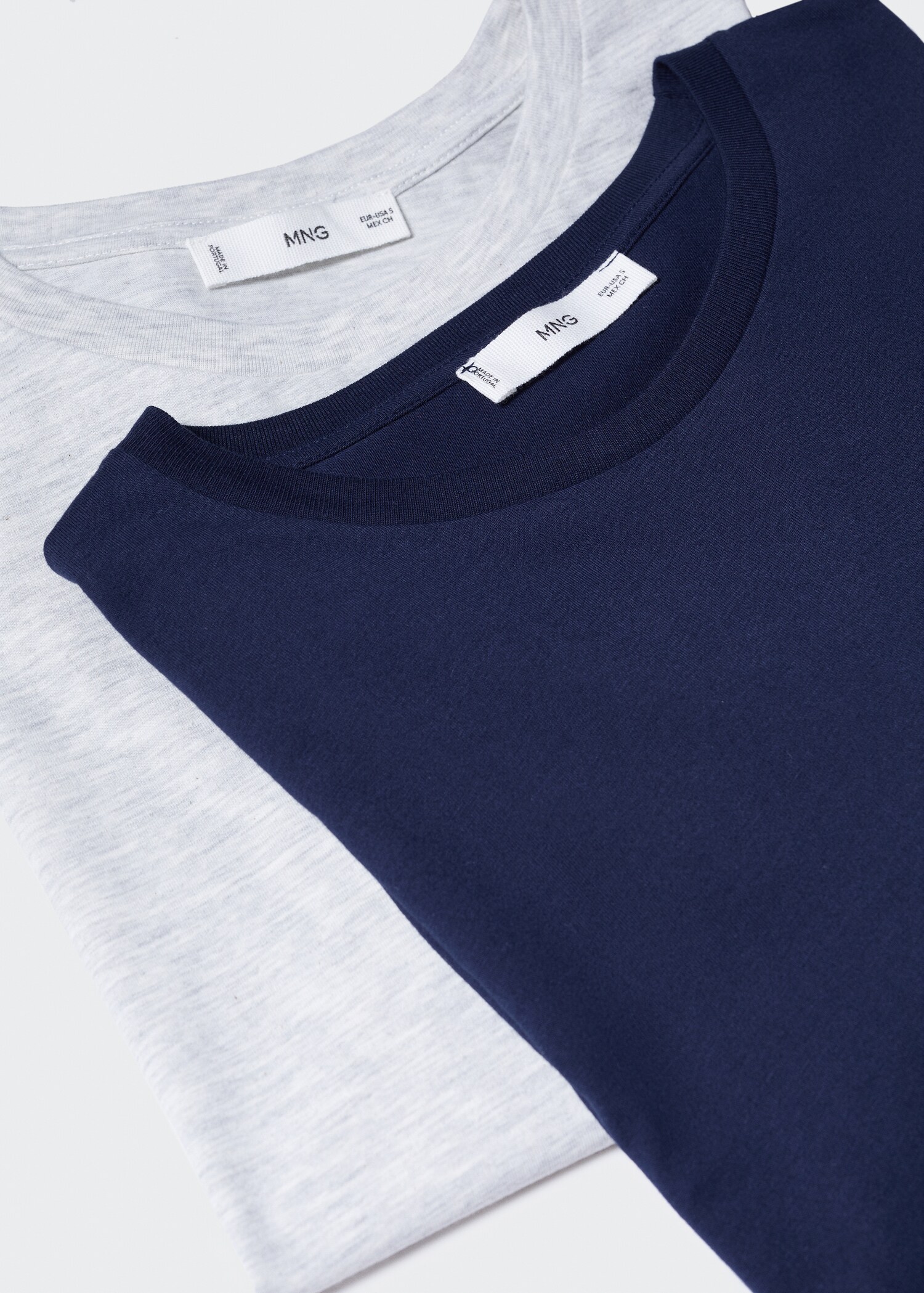 Lot 2 T-shirts coton - Détail de l'article 0