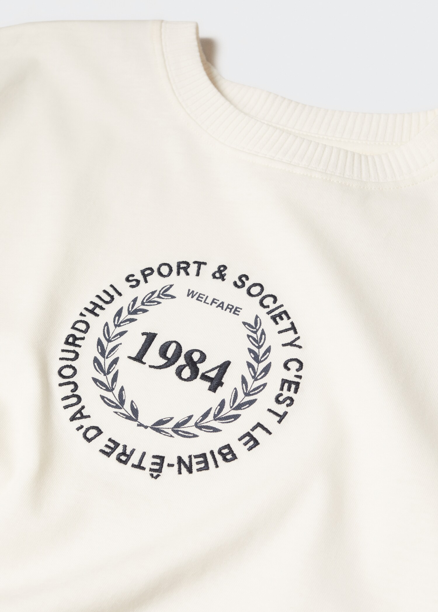Baumwoll-T-Shirt mit Stickerei - Detail des Artikels 8