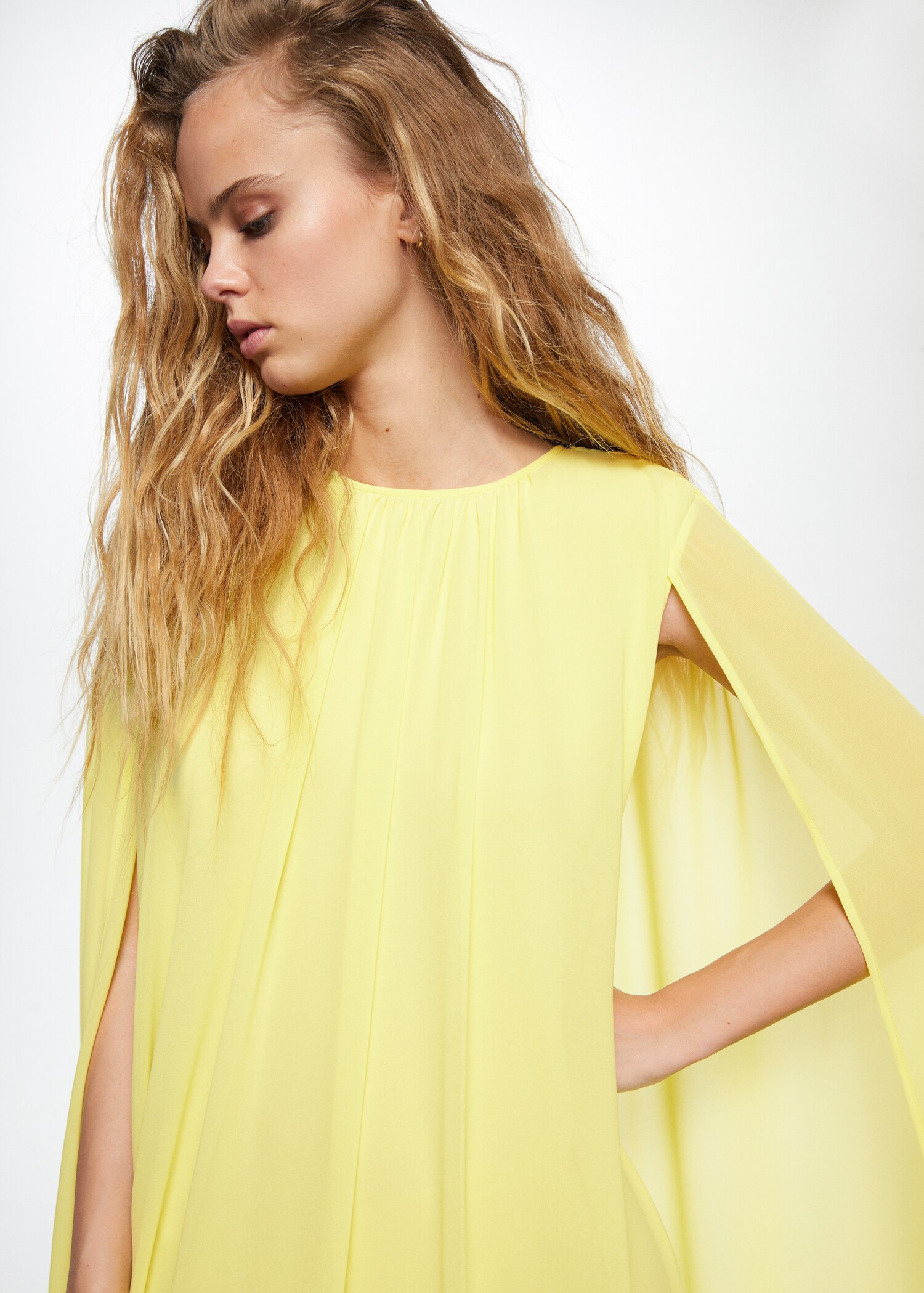 Sleeve slit dress - Details of the article 1