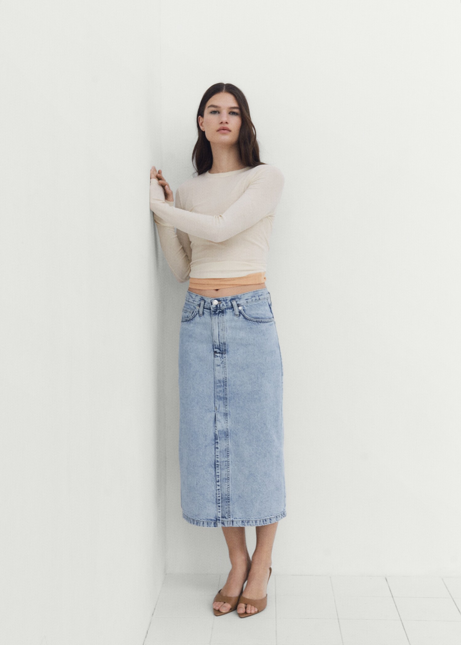 Denim midi-skirt - Details of the article 6